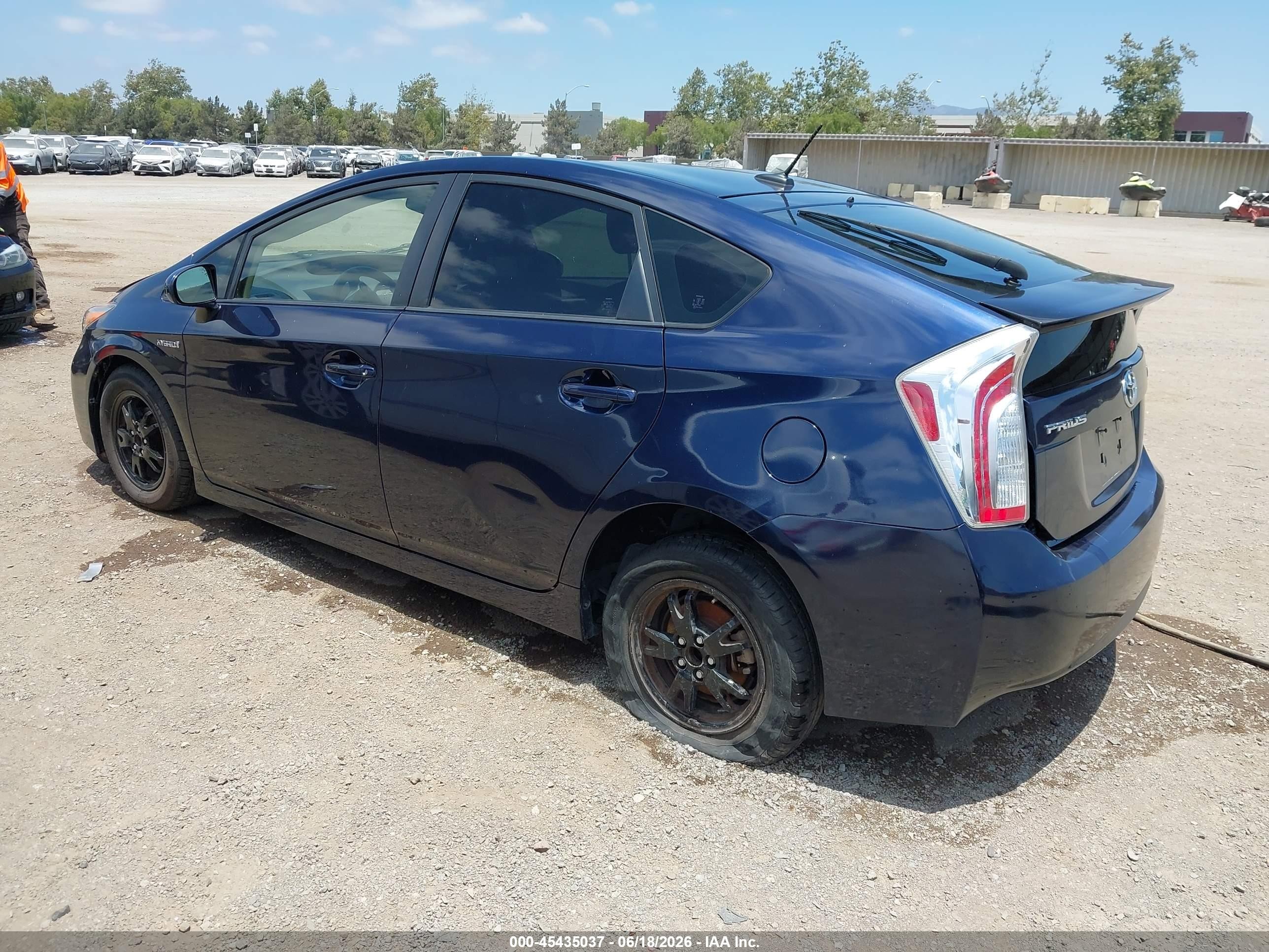 2015 Toyota Prius Three Blue vin: JTDKN3DUXF0436758