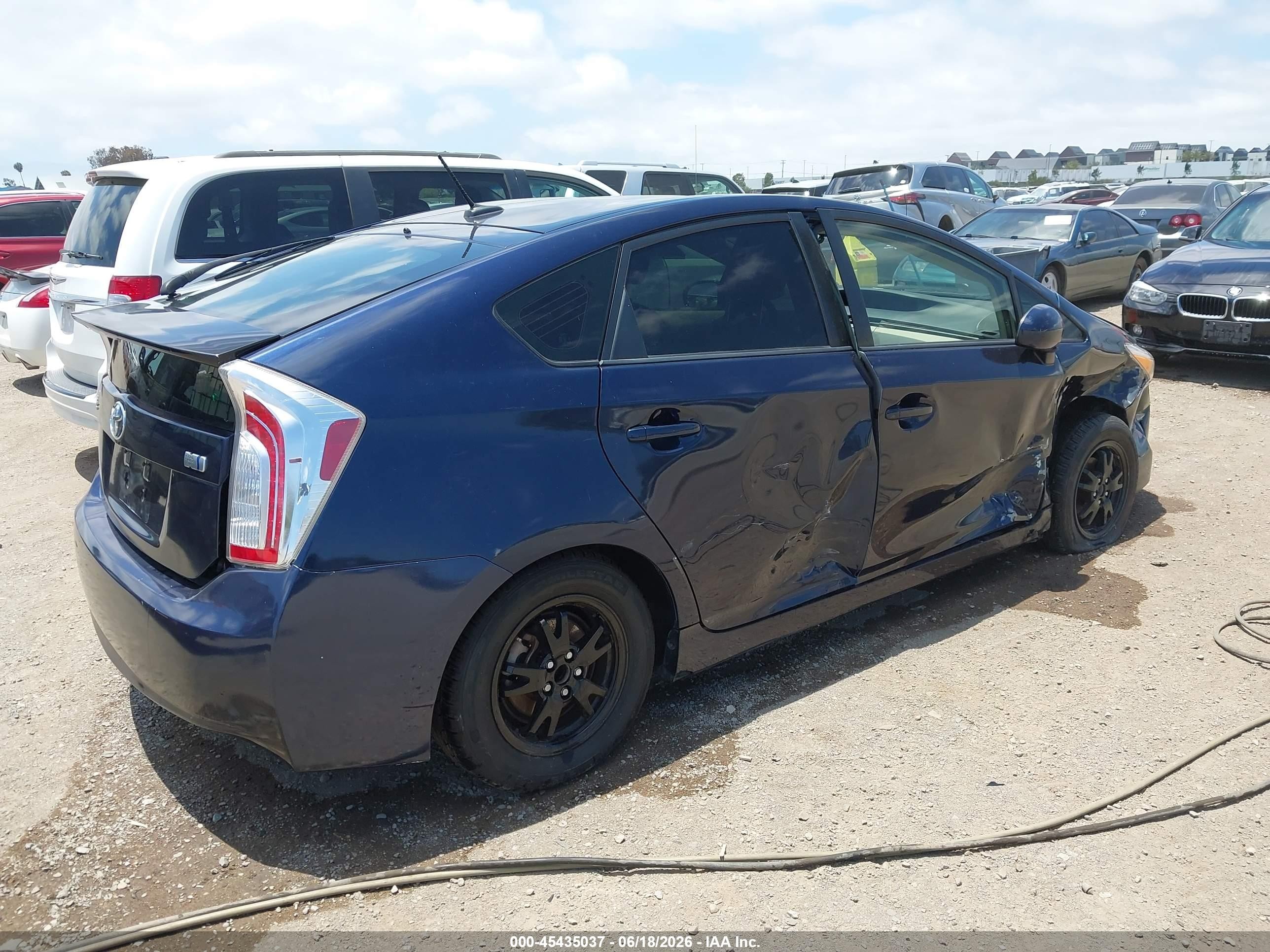 2015 Toyota Prius Three Blue vin: JTDKN3DUXF0436758