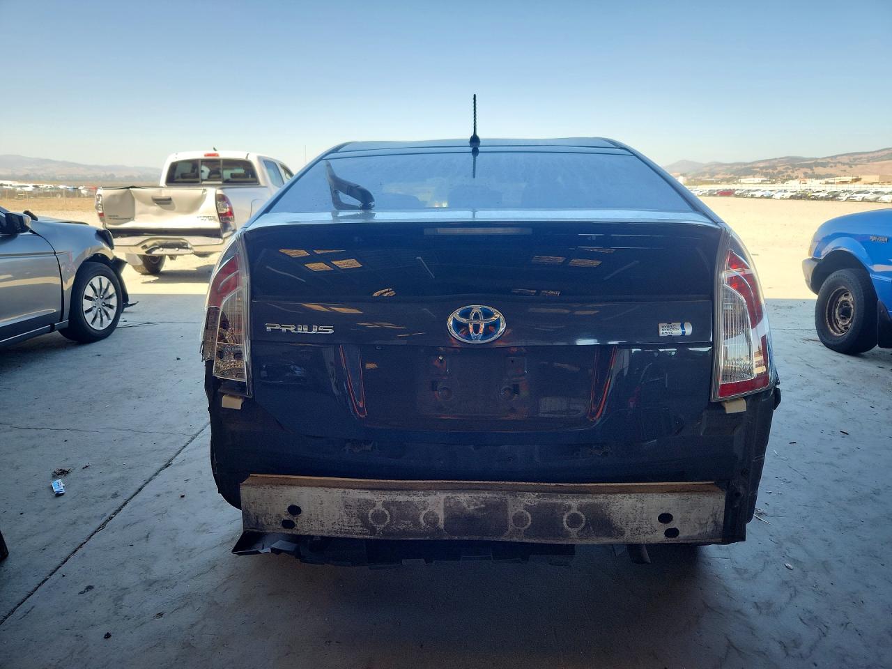 2015 Toyota Prius Two Charcoal vin: JTDKN3DUXF0472949