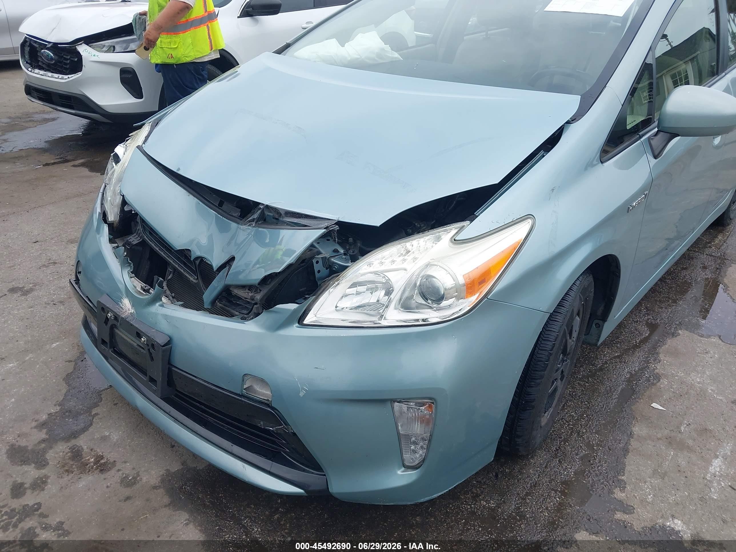 2015 Toyota Prius Four Blue vin: JTDKN3DUXF1889823