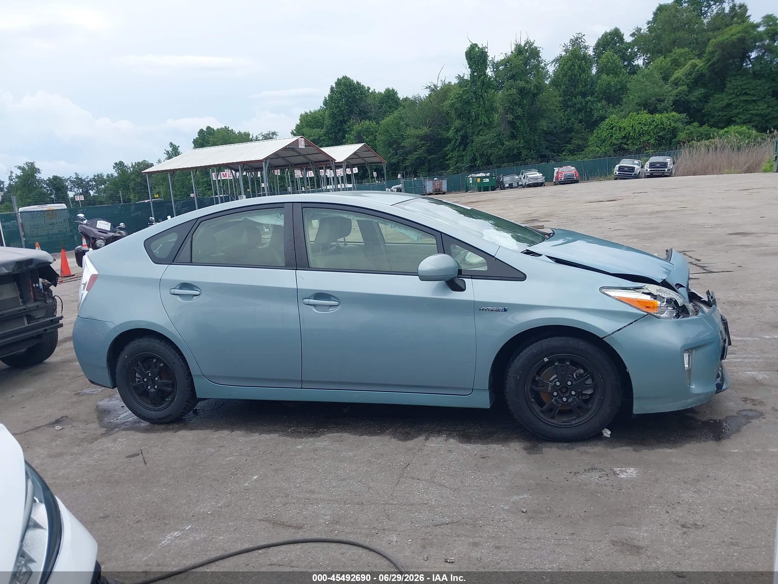 2015 Toyota Prius Four Blue vin: JTDKN3DUXF1889823