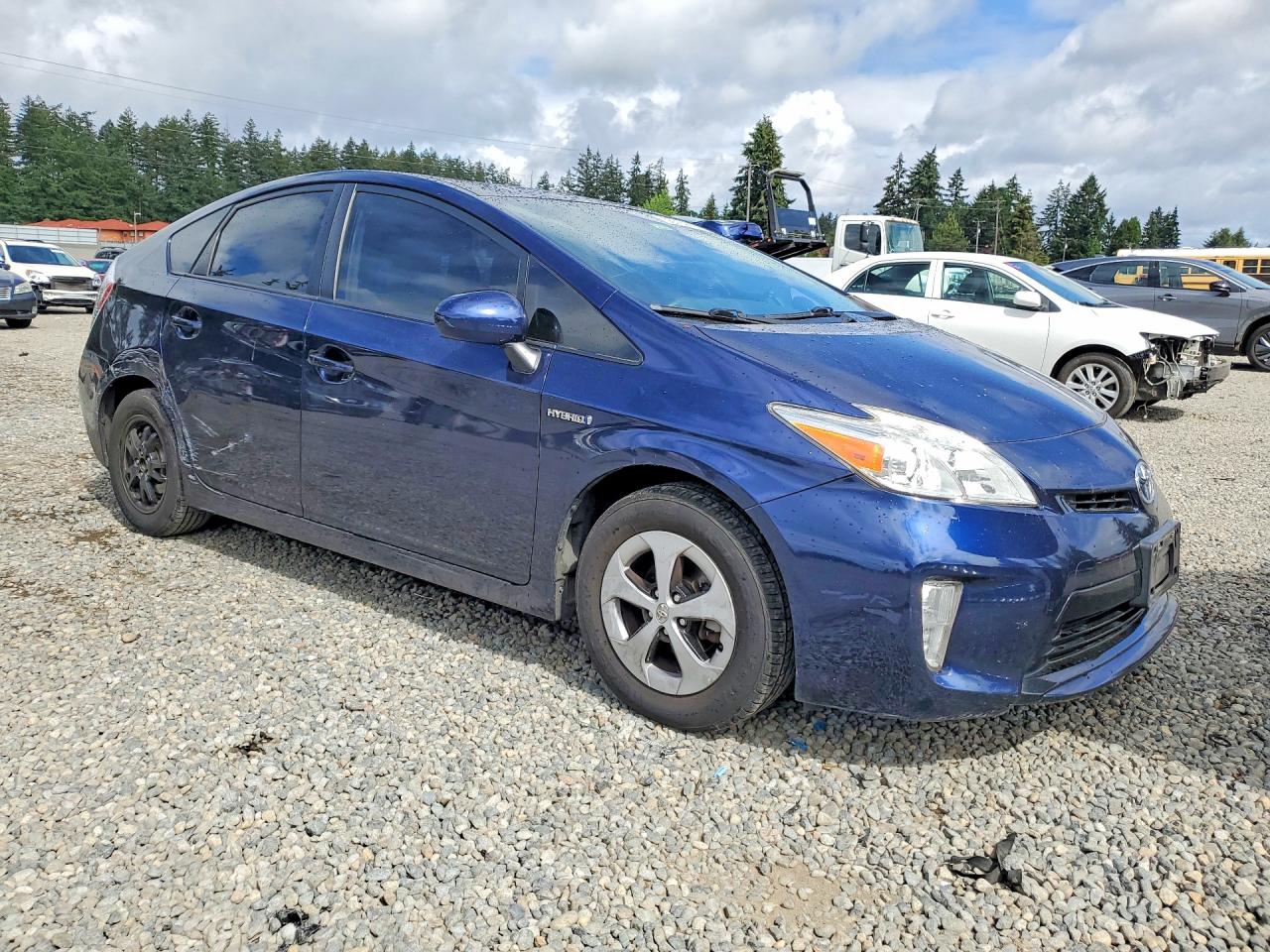 2015 Toyota Prius Two Blue vin: JTDKN3DUXF1899316