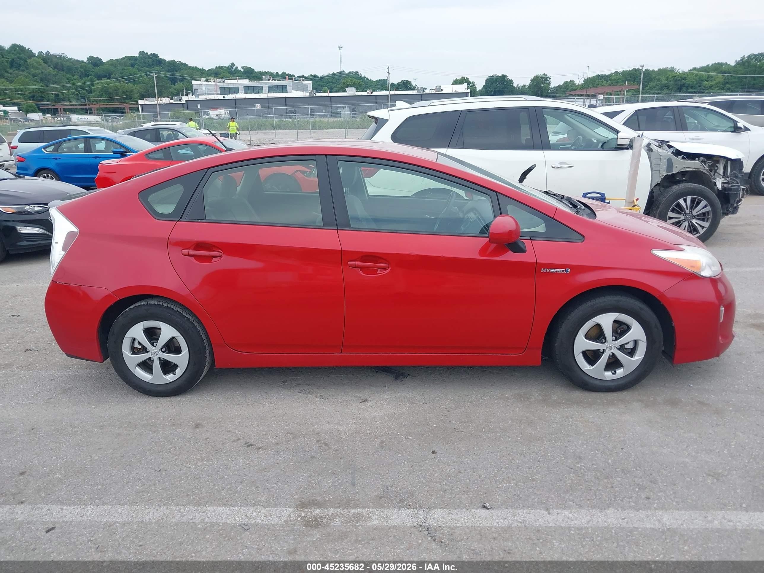 2015 Toyota Prius Two Red vin: JTDKN3DUXF1909388