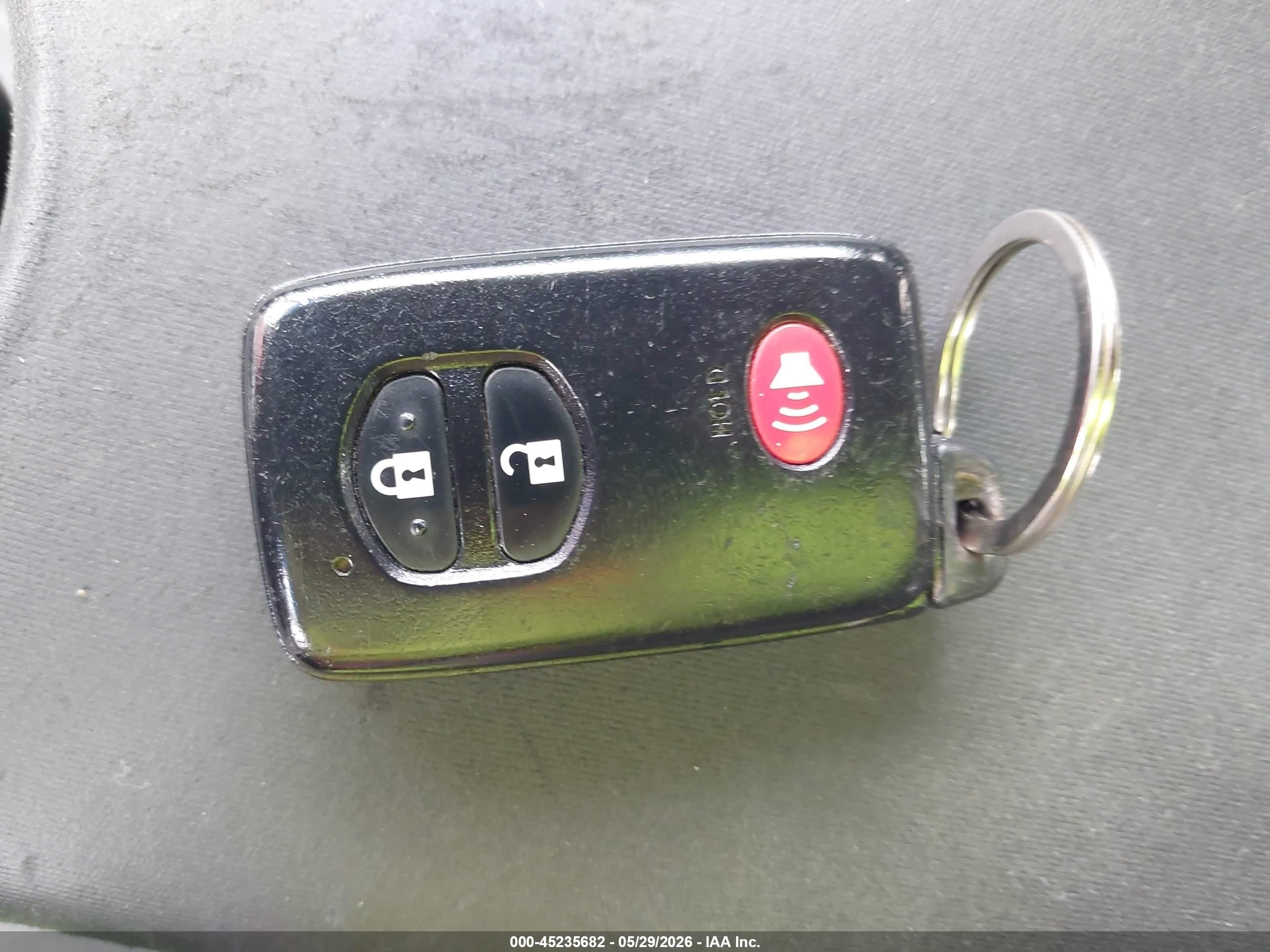 2015 Toyota Prius Two Red vin: JTDKN3DUXF1909388