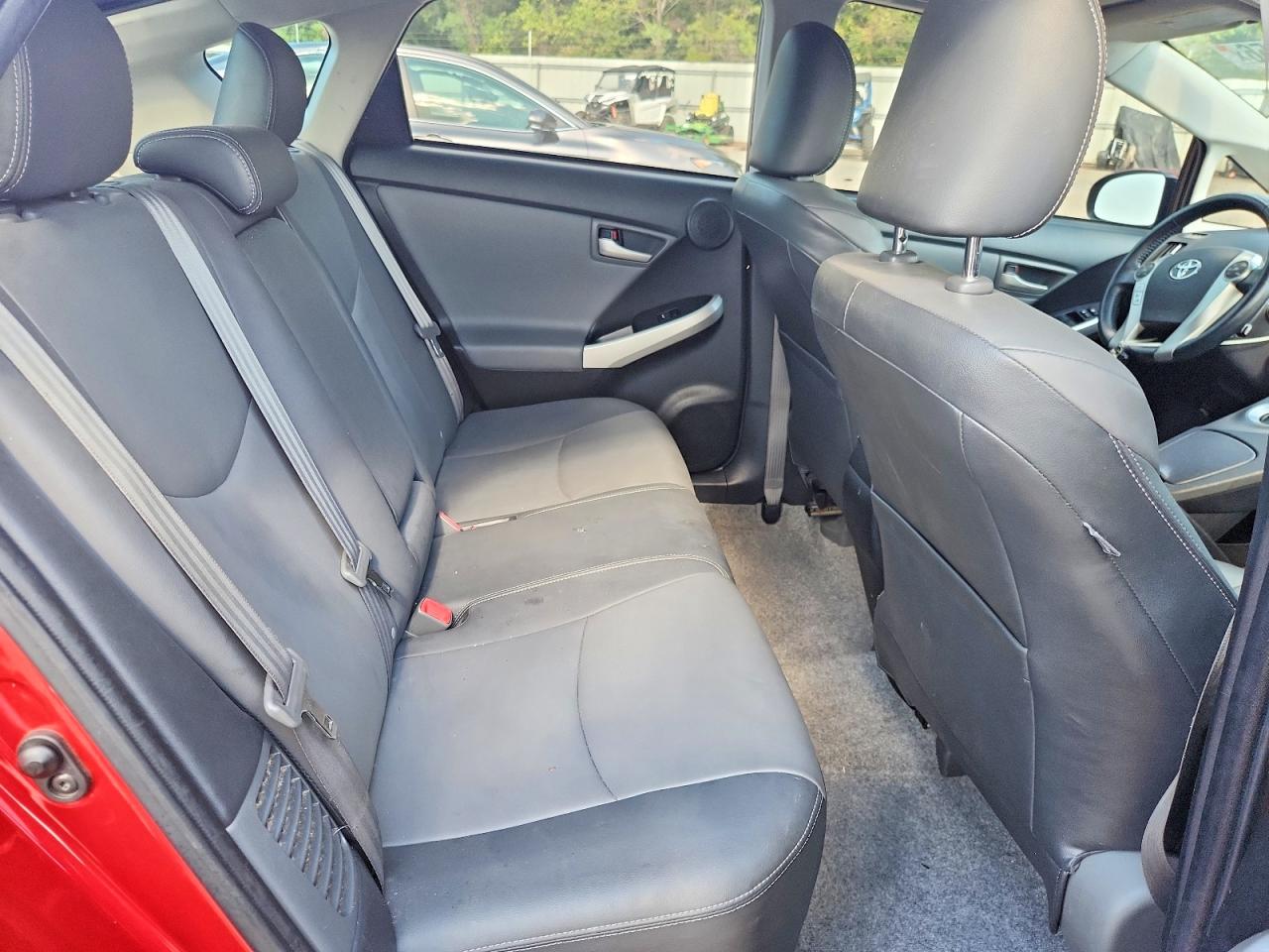 2015 Toyota Prius Four Red vin: JTDKN3DUXF1911674