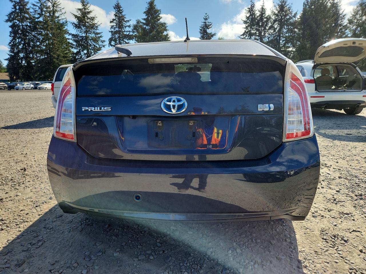 2015 Toyota Prius Two Gray vin: JTDKN3DUXF1918835