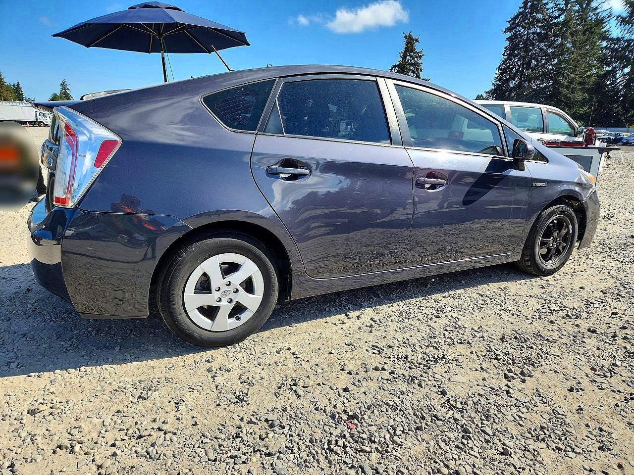 2015 Toyota Prius Two Gray vin: JTDKN3DUXF1918835