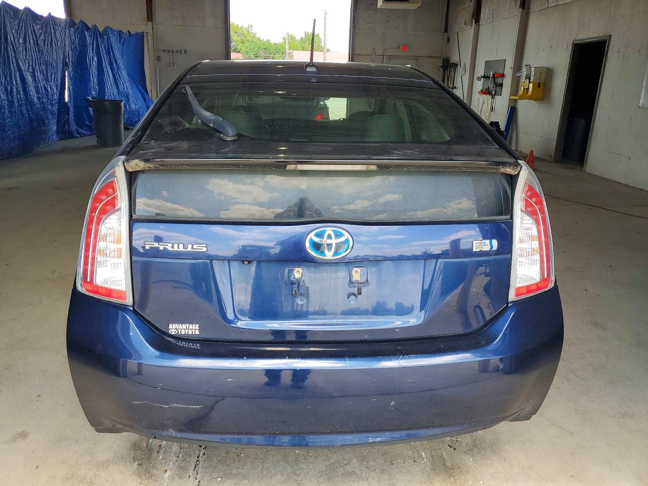 2015 Toyota Prius Four Blue vin: JTDKN3DUXF1920682