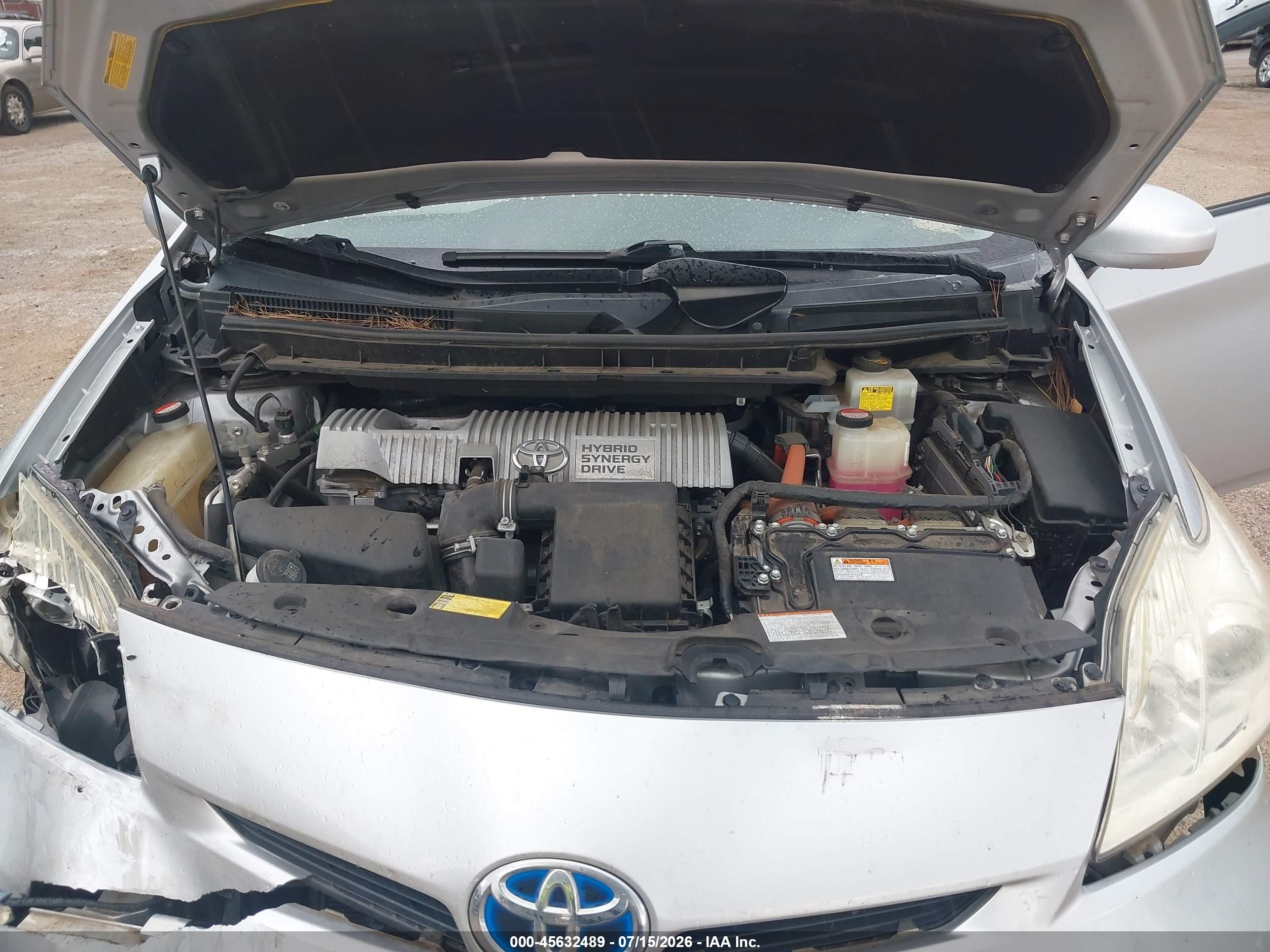 2015 Toyota Prius Four Silver vin: JTDKN3DUXF1928040