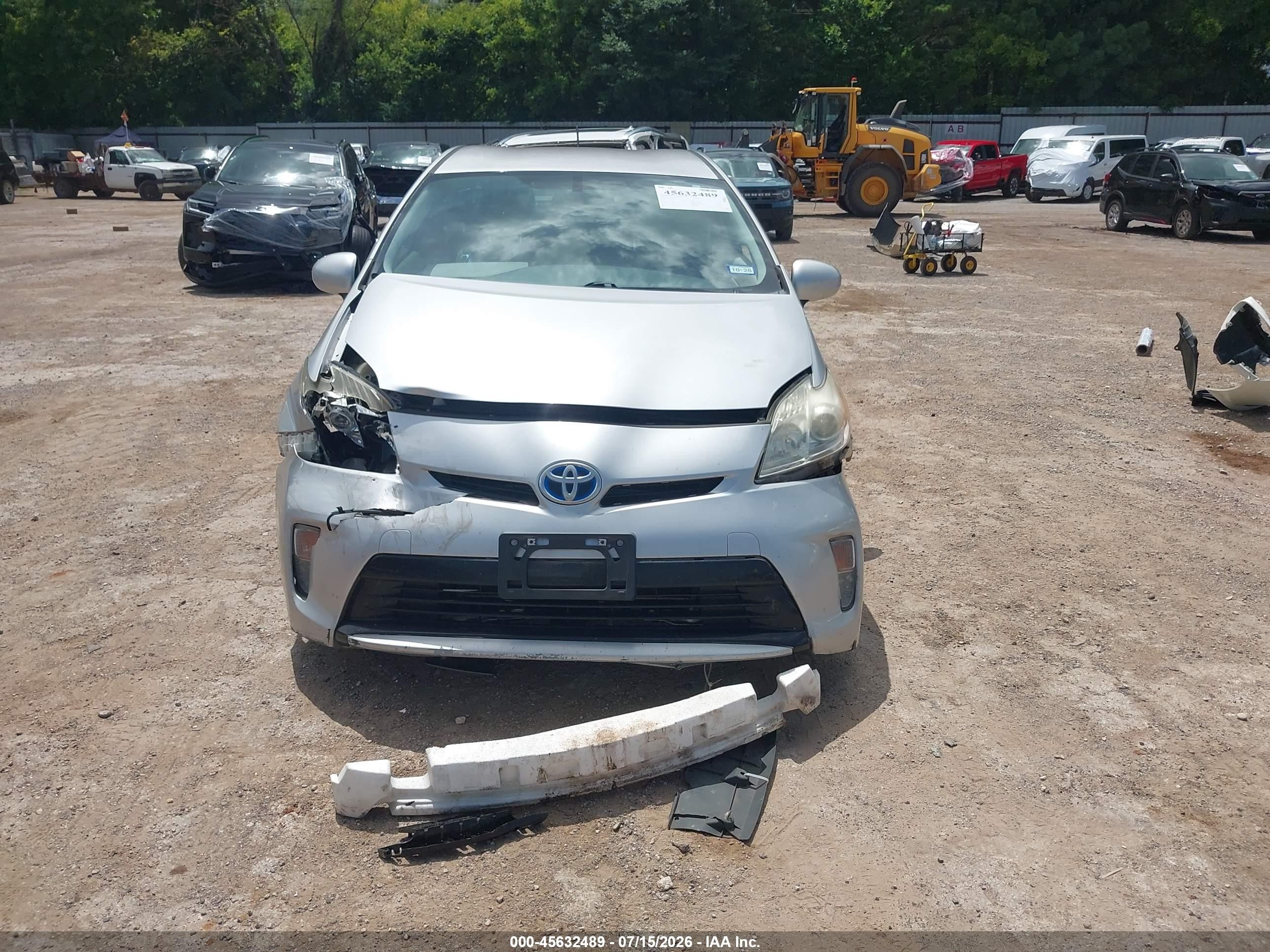 2015 Toyota Prius Four Silver vin: JTDKN3DUXF1928040