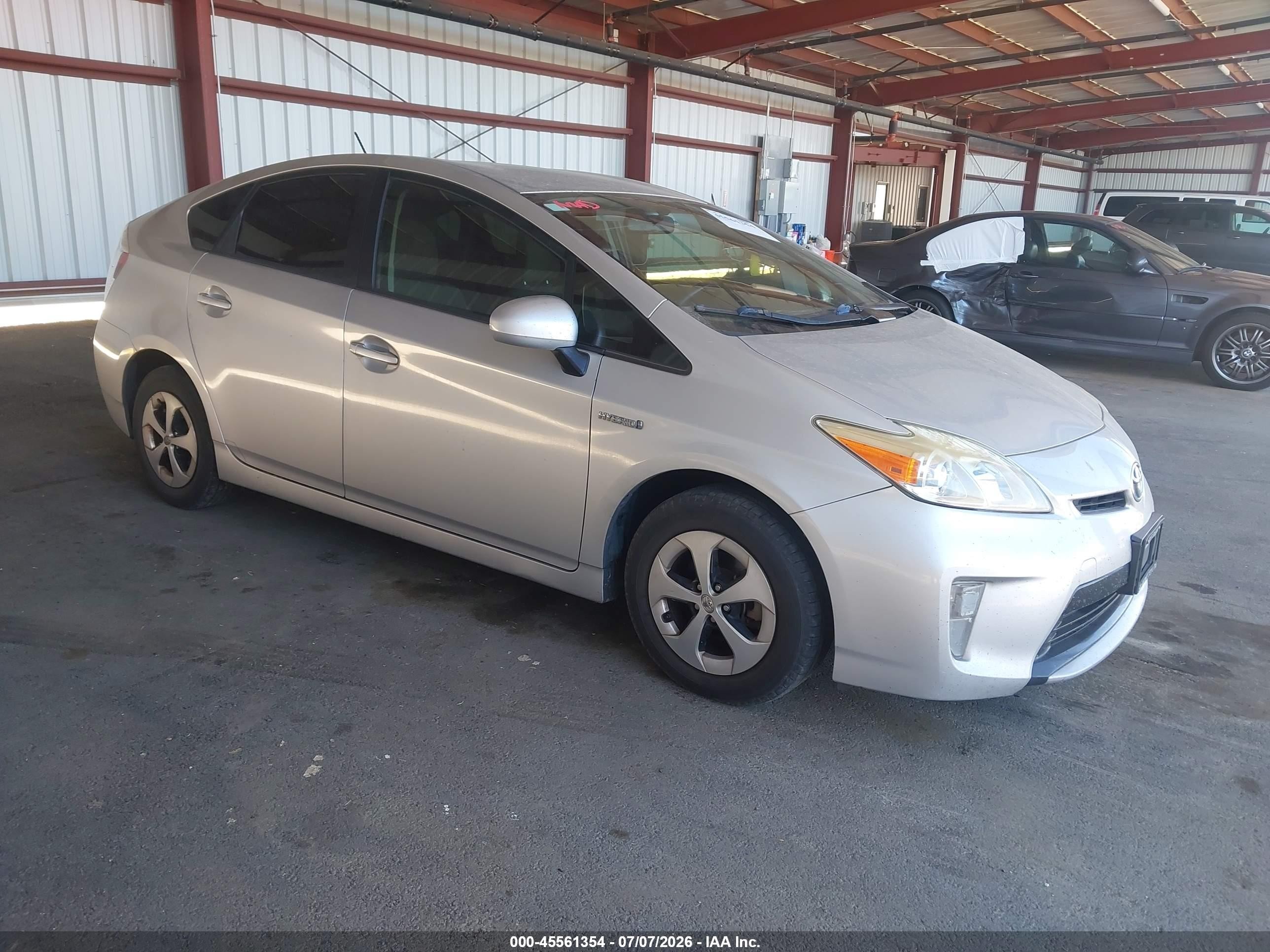 2015 Toyota Prius Two Silver vin: JTDKN3DUXF1931049