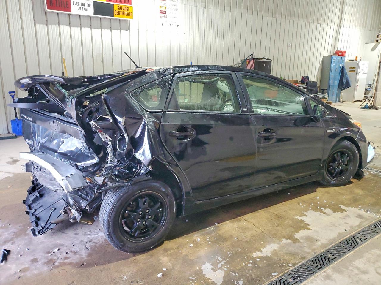 2015 Toyota Prius Two Черный vin: JTDKN3DUXF1947929