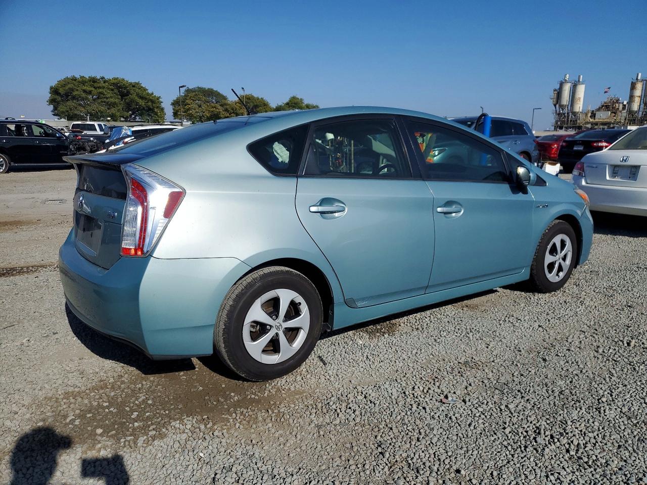 2015 Toyota Prius Two Turquoise vin: JTDKN3DUXF1977819