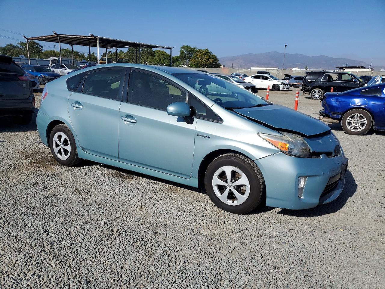 2015 Toyota Prius Two Turquoise vin: JTDKN3DUXF1977819