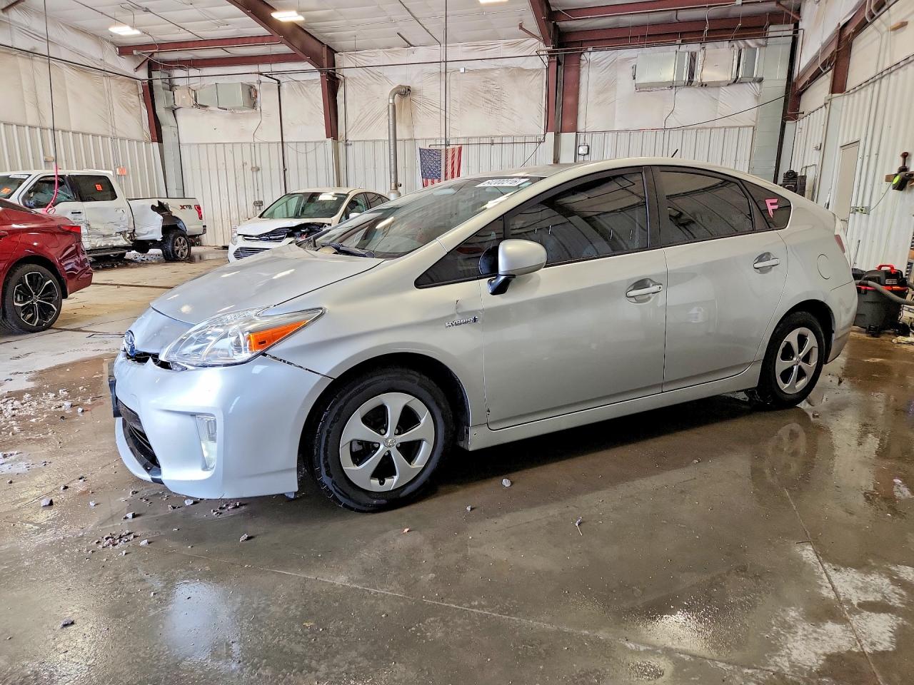 2015 Toyota Prius Two Silver vin: JTDKN3DUXF1979733