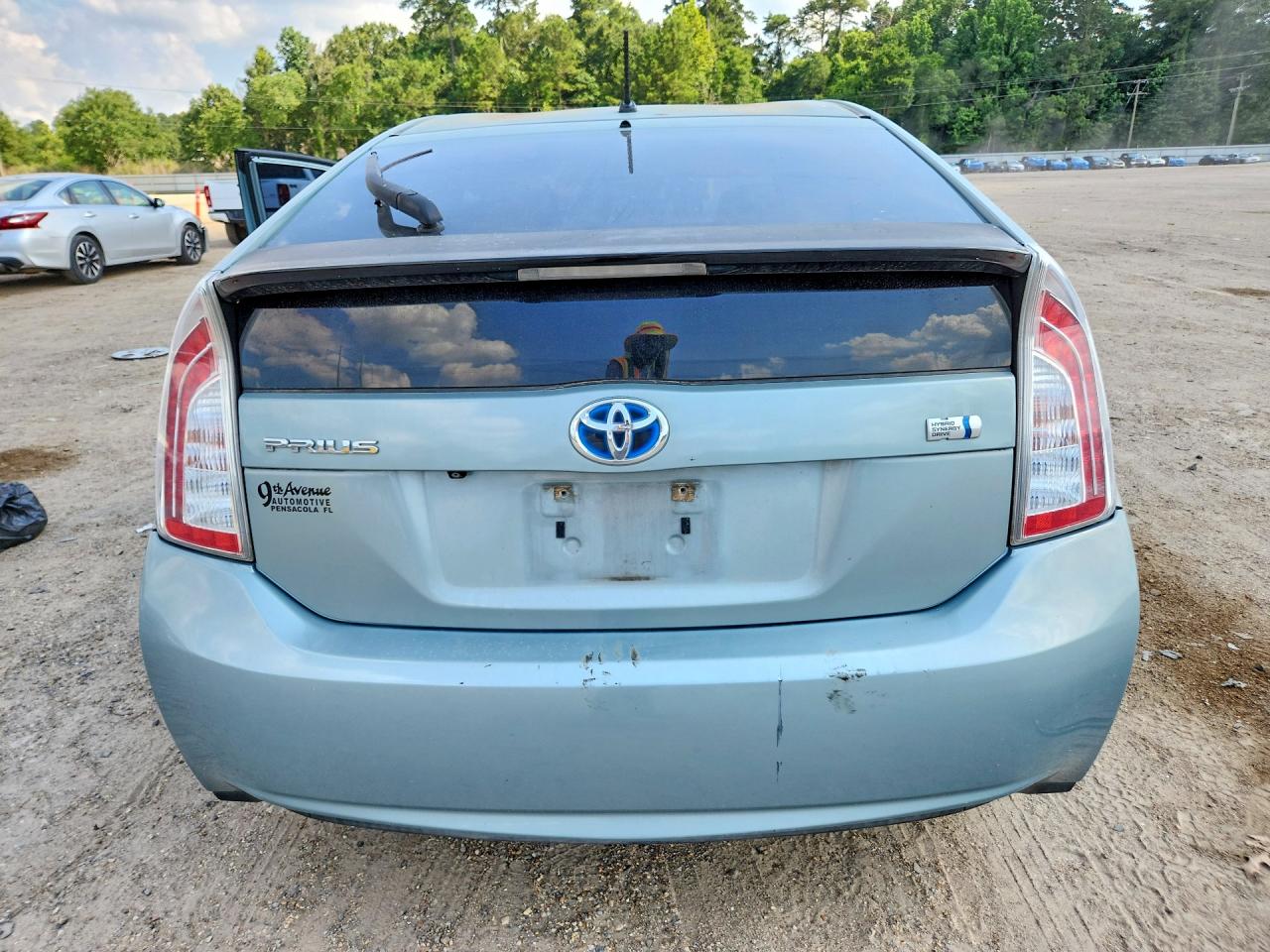 2015 Toyota Prius Two Turquoise vin: JTDKN3DUXF1983541