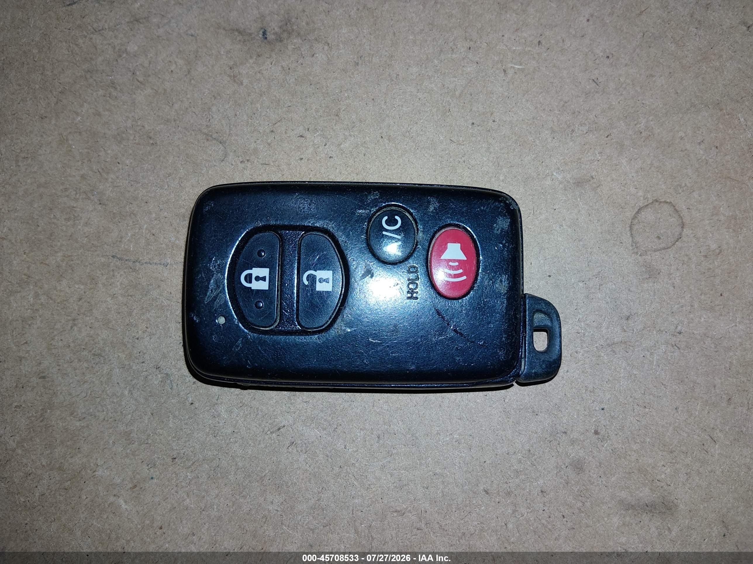 2015 Toyota Prius Four Белый vin: JTDKN3DUXF1998282