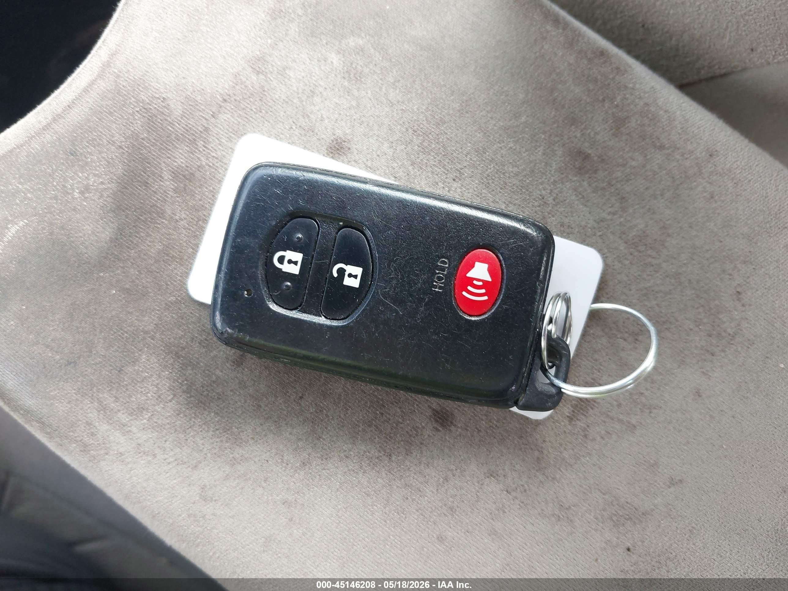 2015 Toyota Prius Two White vin: JTDKN3DUXF2000593