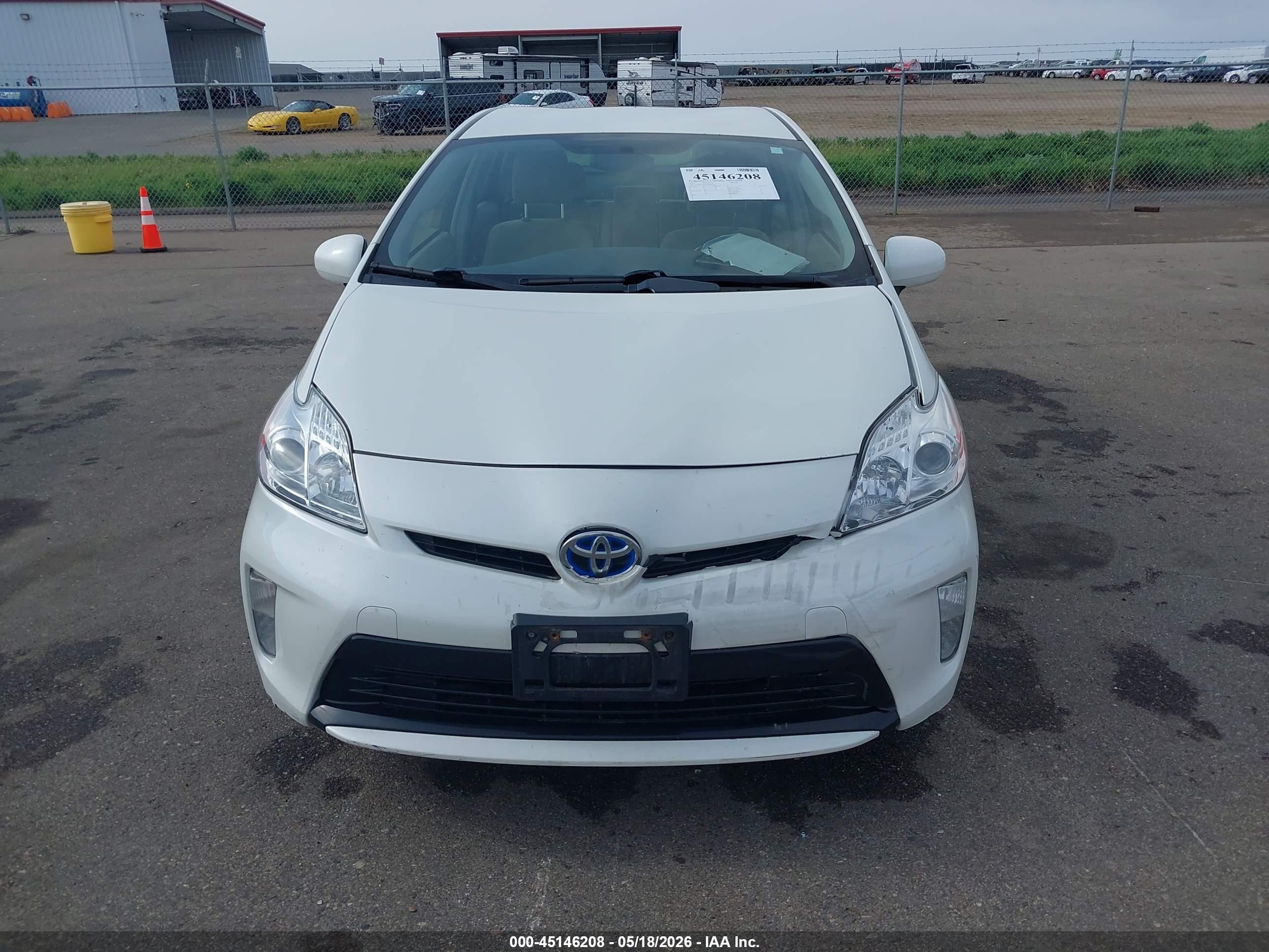2015 Toyota Prius Two White vin: JTDKN3DUXF2000593