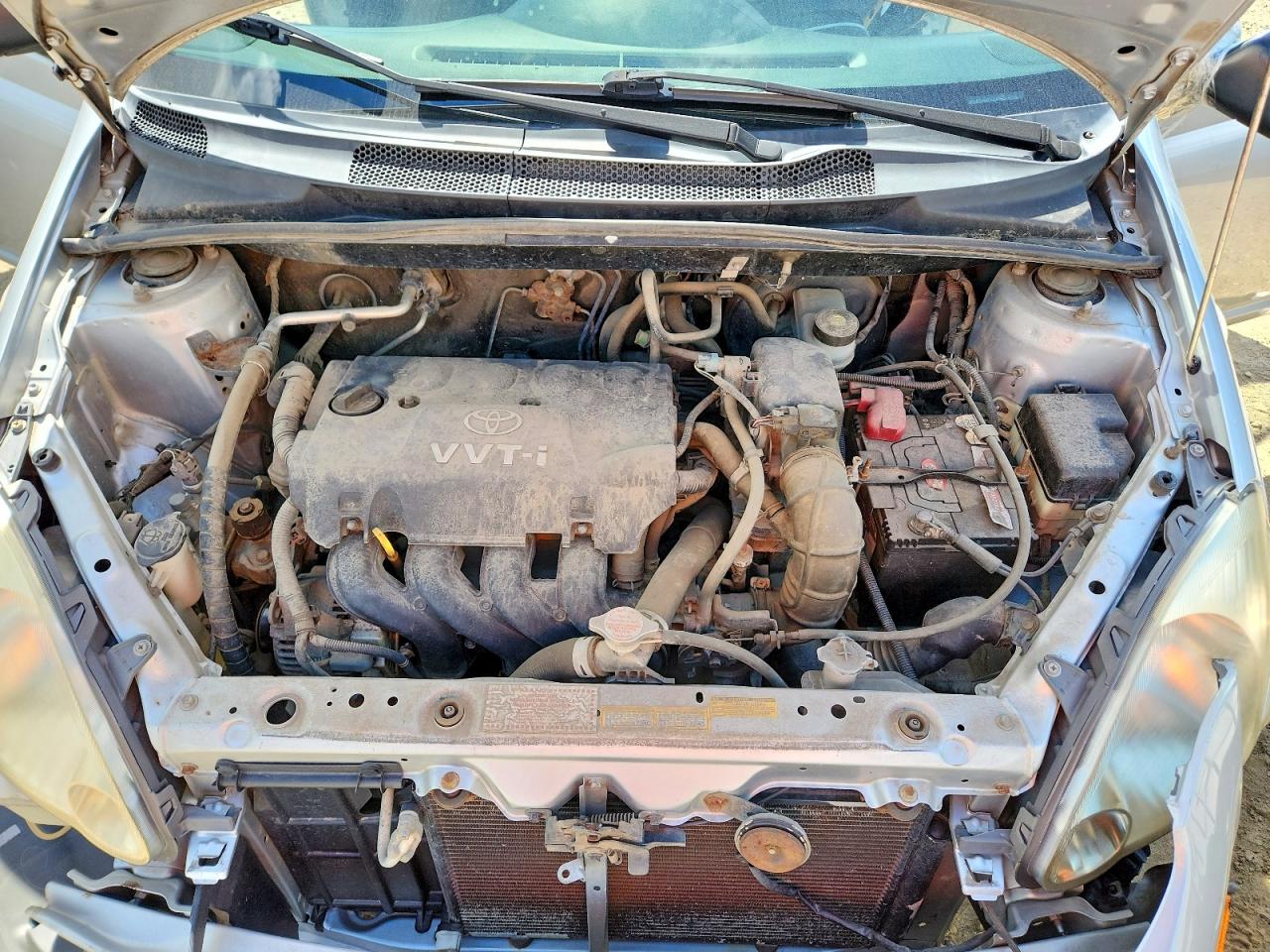 2005 Toyota Echo Серебряный vin: JTDKT123750078022