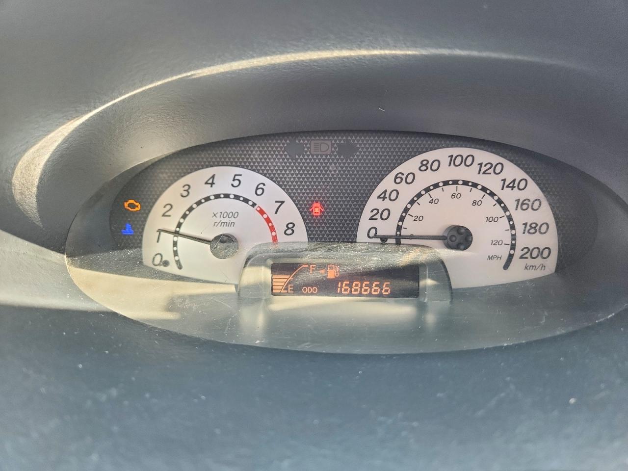 2005 Toyota Echo Серебряный vin: JTDKT123750078022