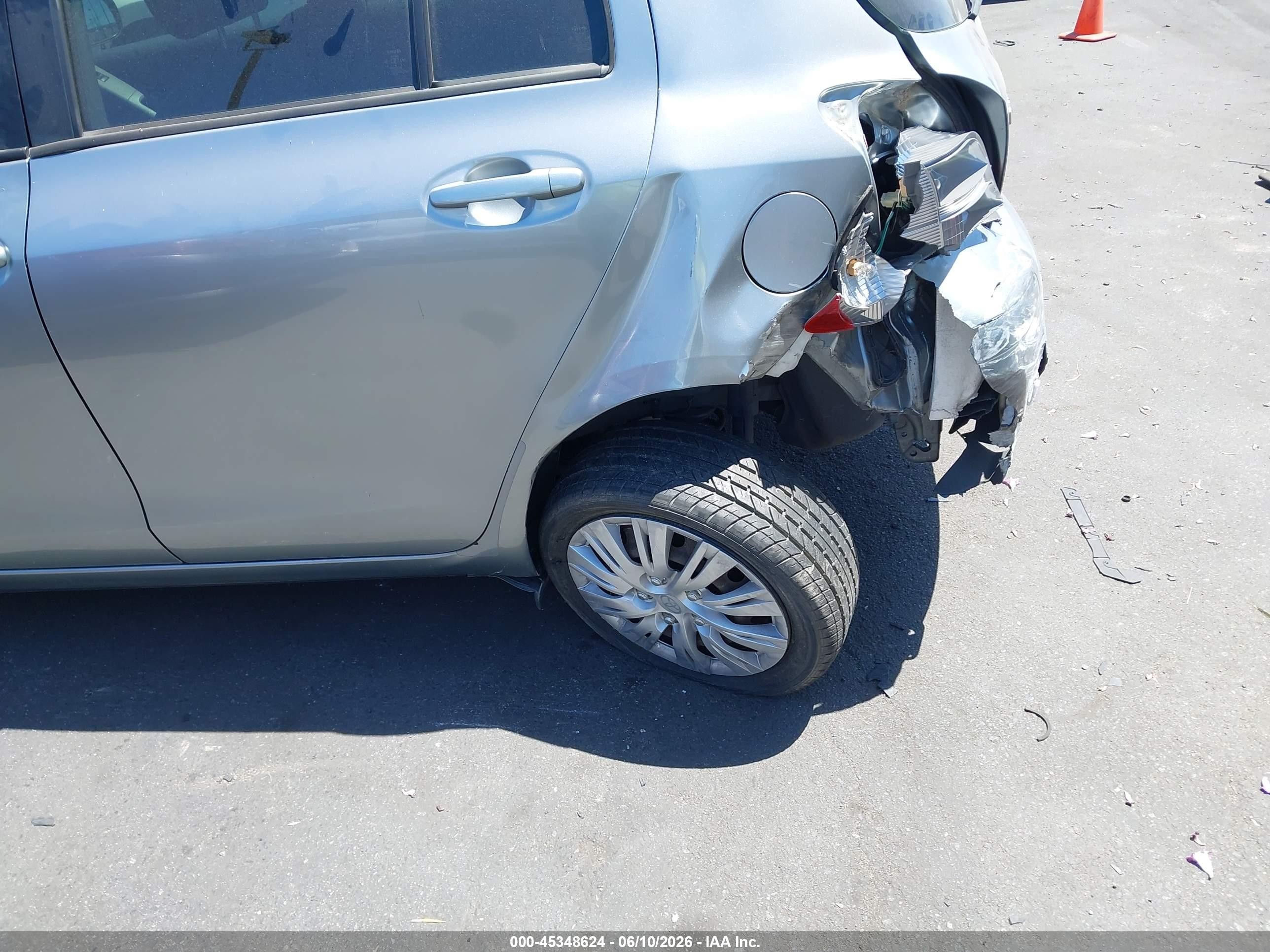 2010 Toyota Yaris   Silver vin: JTDKT4K31A5316008