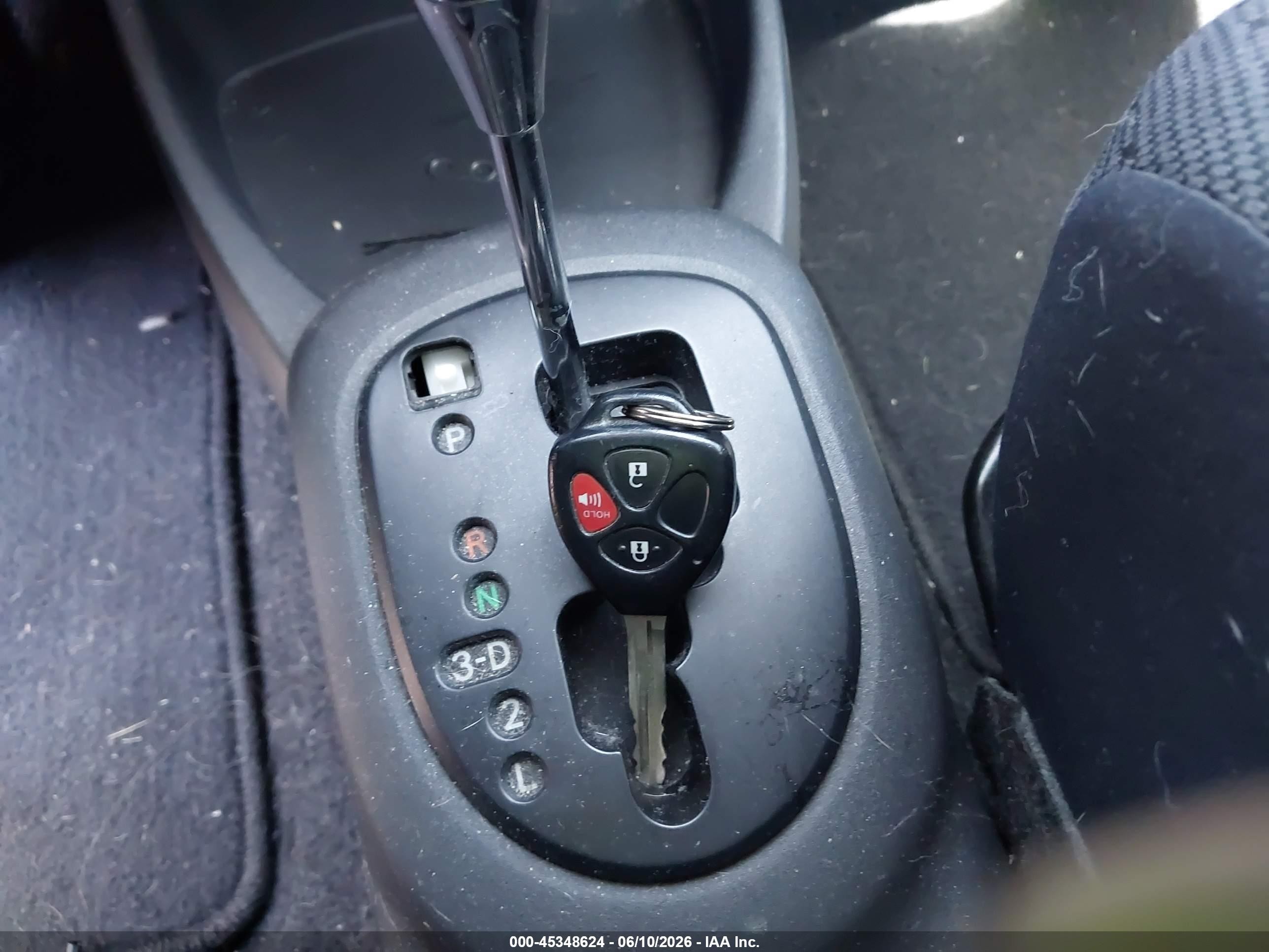 2010 Toyota Yaris   Silver vin: JTDKT4K31A5316008