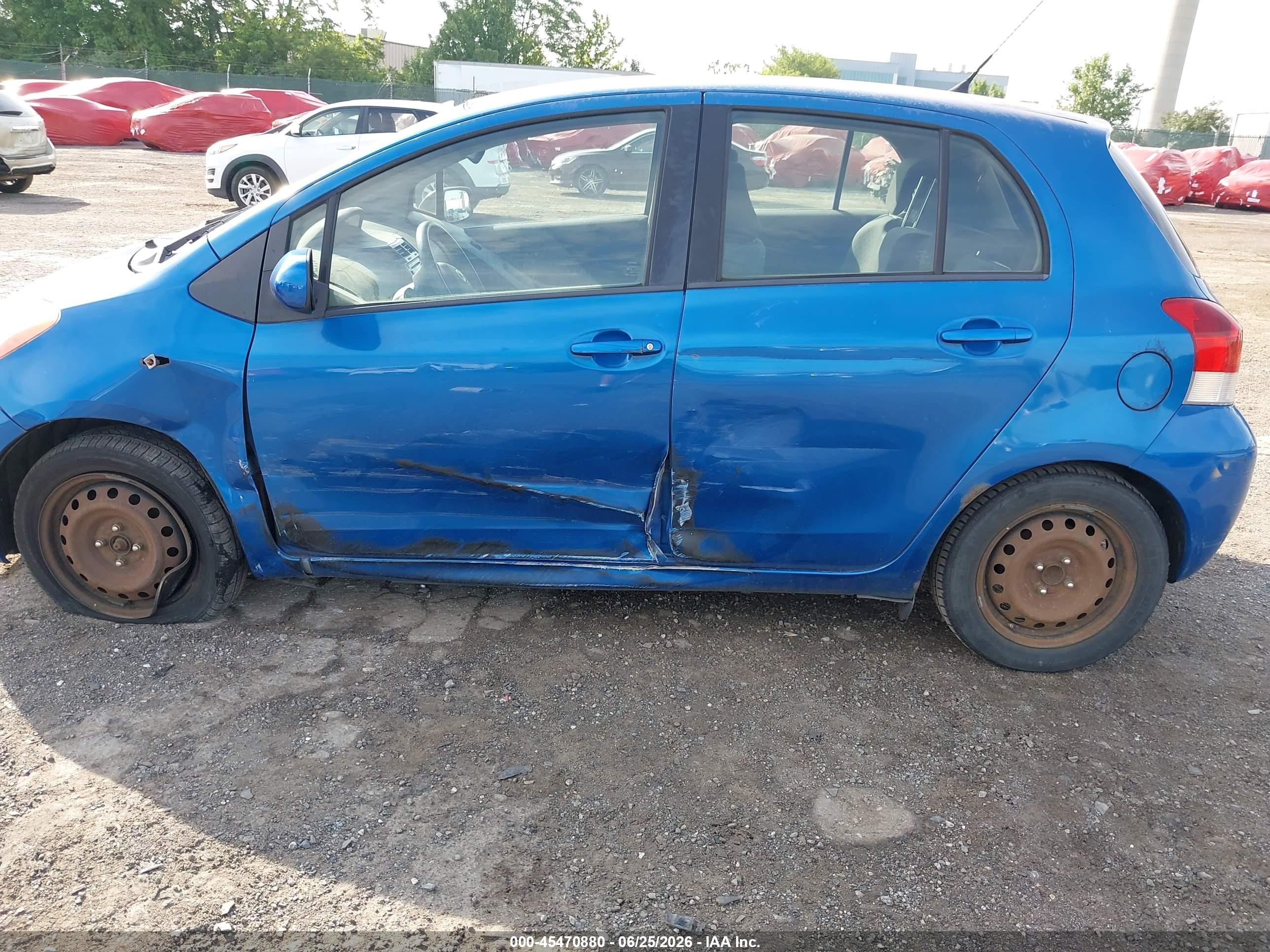 2010 Toyota Yaris   Синий vin: JTDKT4K31A5325422