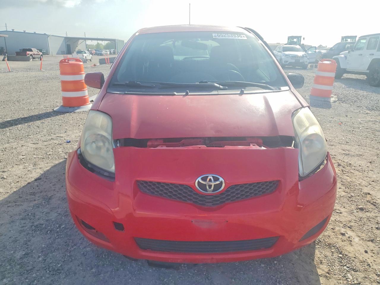 2011 Toyota Yaris Base Red vin: JTDKT4K34B5341129