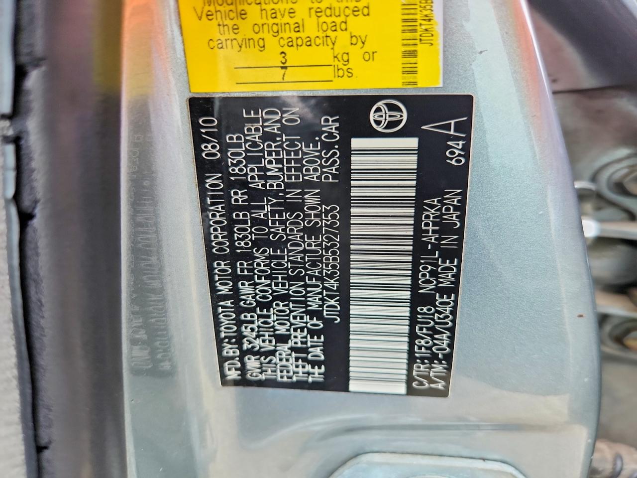 2011 Toyota Yaris Base Silver vin: JTDKT4K35B5327353