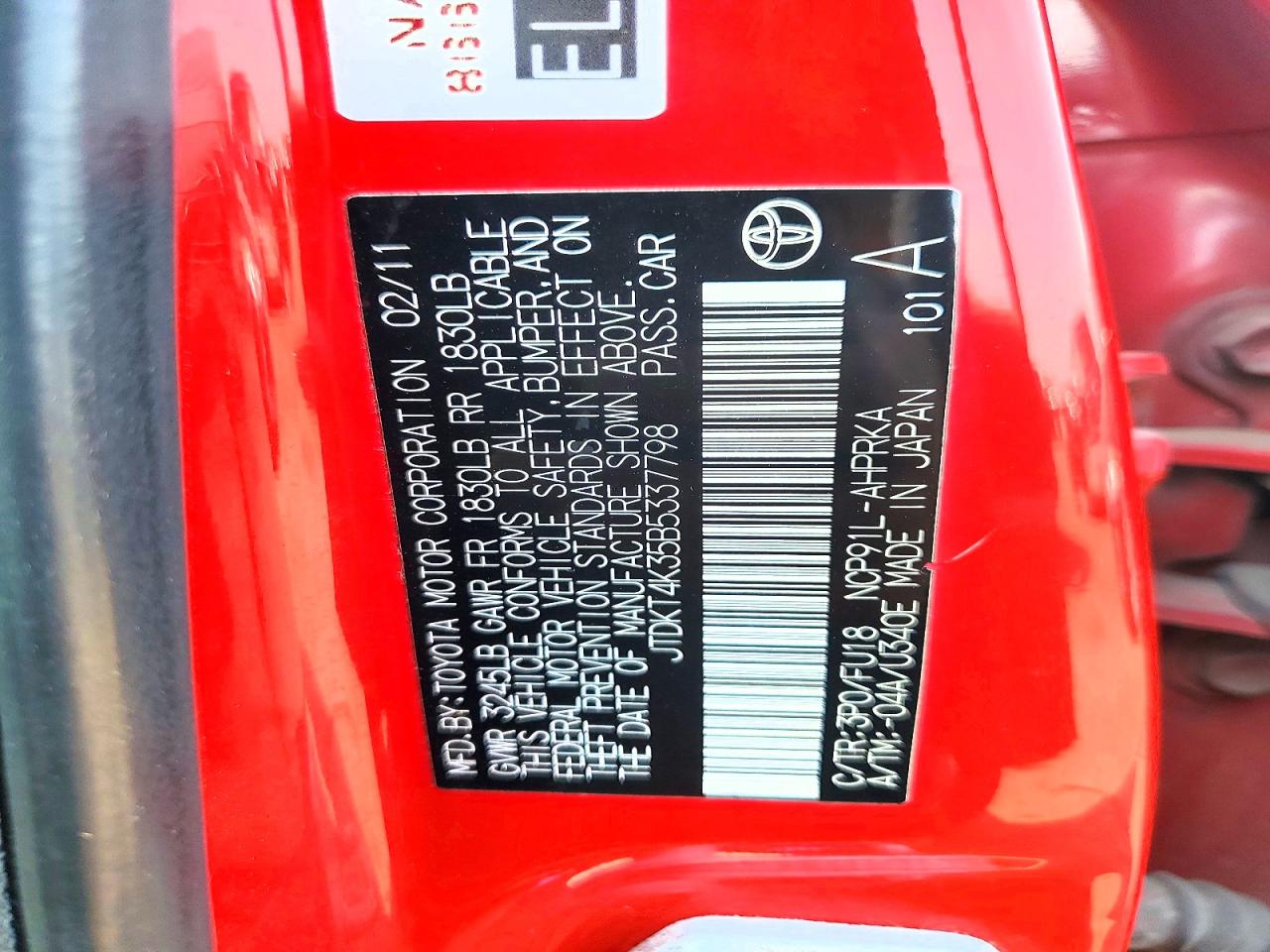 2011 Toyota Yaris Base Красный vin: JTDKT4K35B5337798