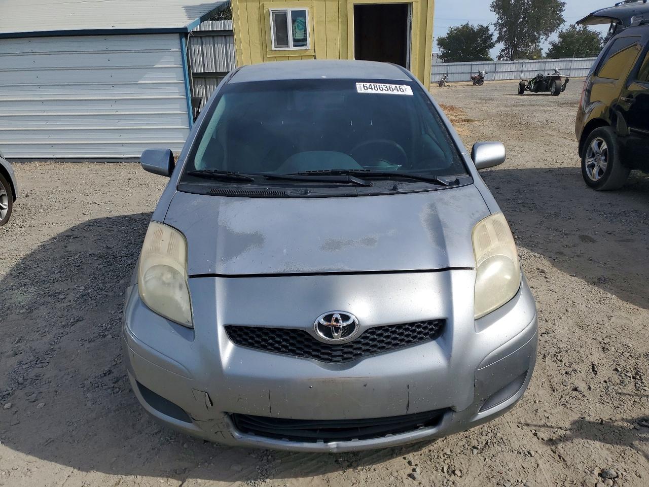 2010 Toyota Yaris Base Silver vin: JTDKT4K36A5324430