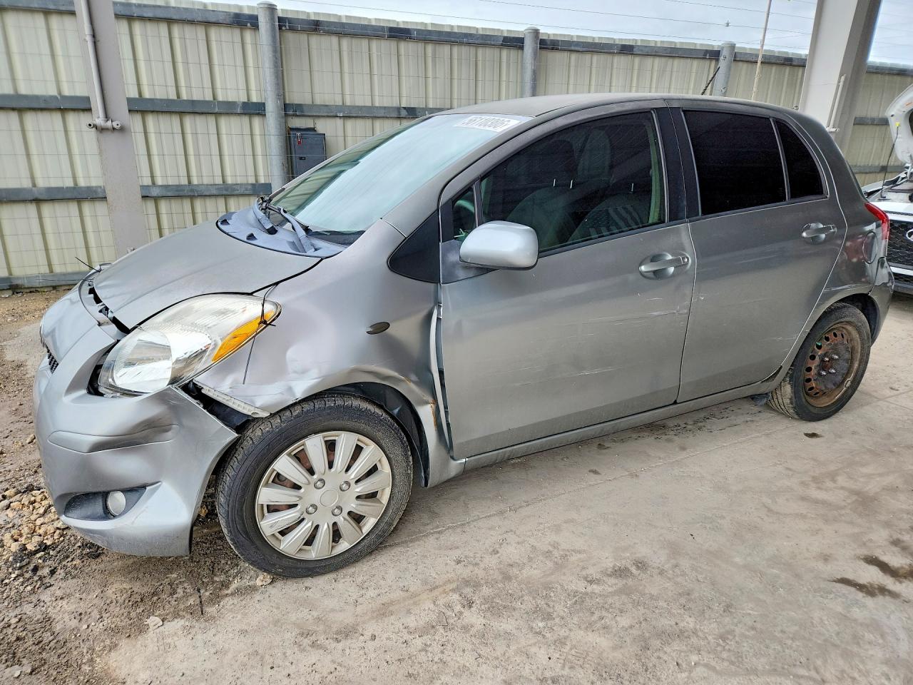 2010 Toyota Yaris Base Silver vin: JTDKT4K38A5283489