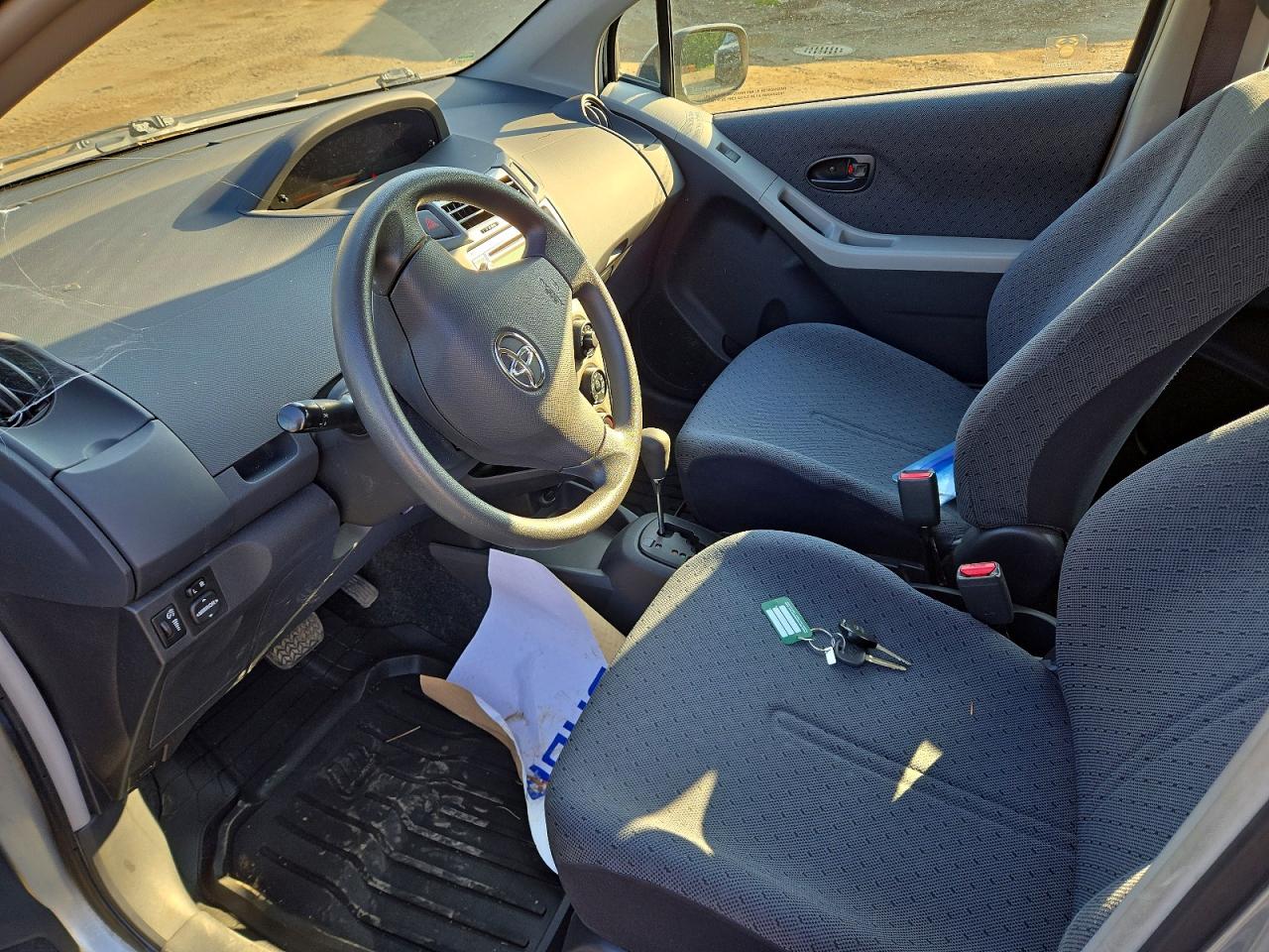 2011 Toyota Yaris Base Gray vin: JTDKT4K39B5334144