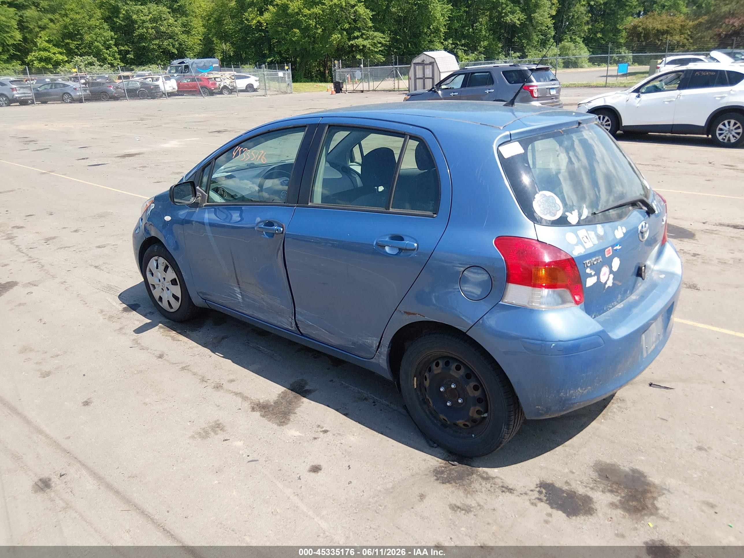 2009 Toyota Yaris   Синий vin: JTDKT903095232192