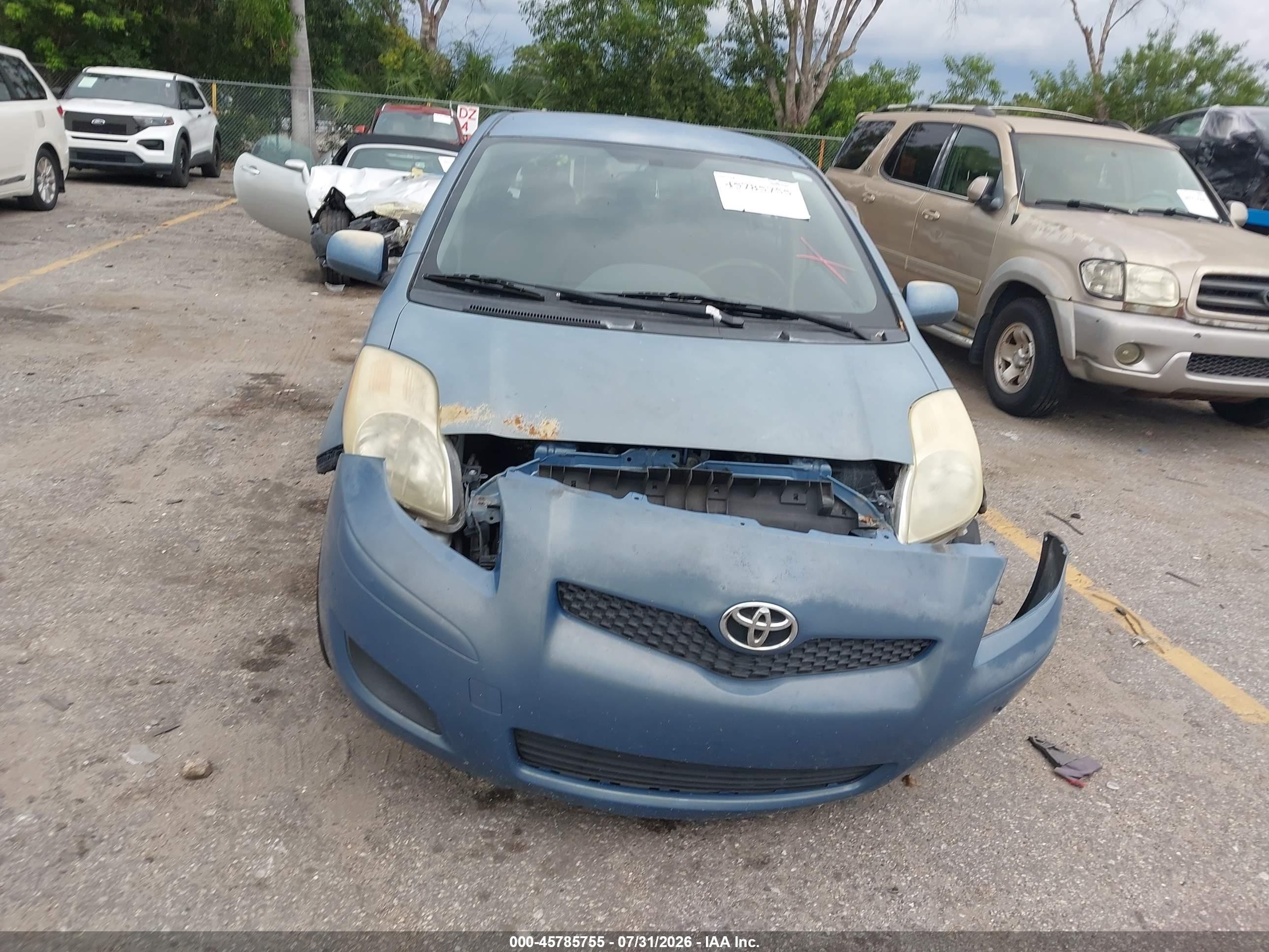 2009 Toyota Yaris   Navy vin: JTDKT903095257139