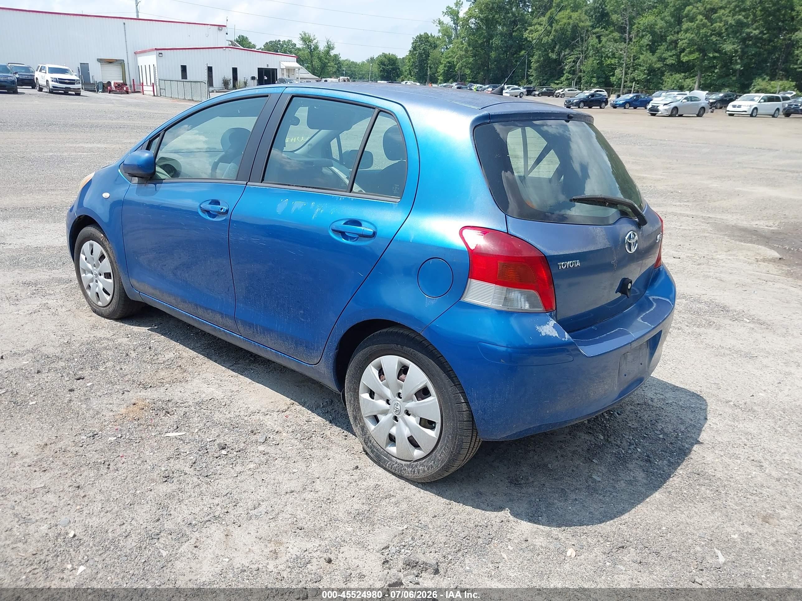 2009 Toyota Yaris   Blue vin: JTDKT903595225190