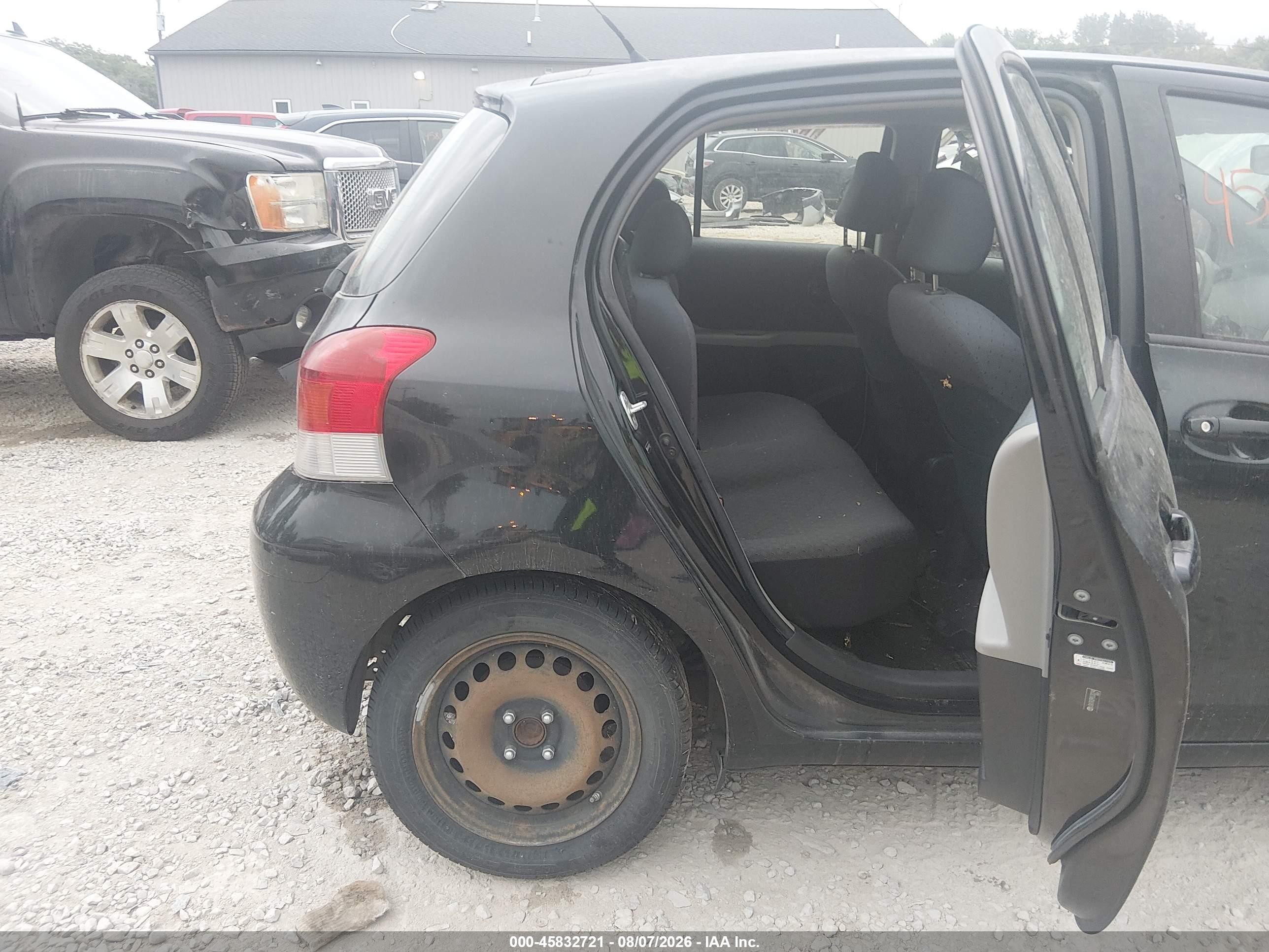 2009 Toyota Yaris Black vin: JTDKT903995230294