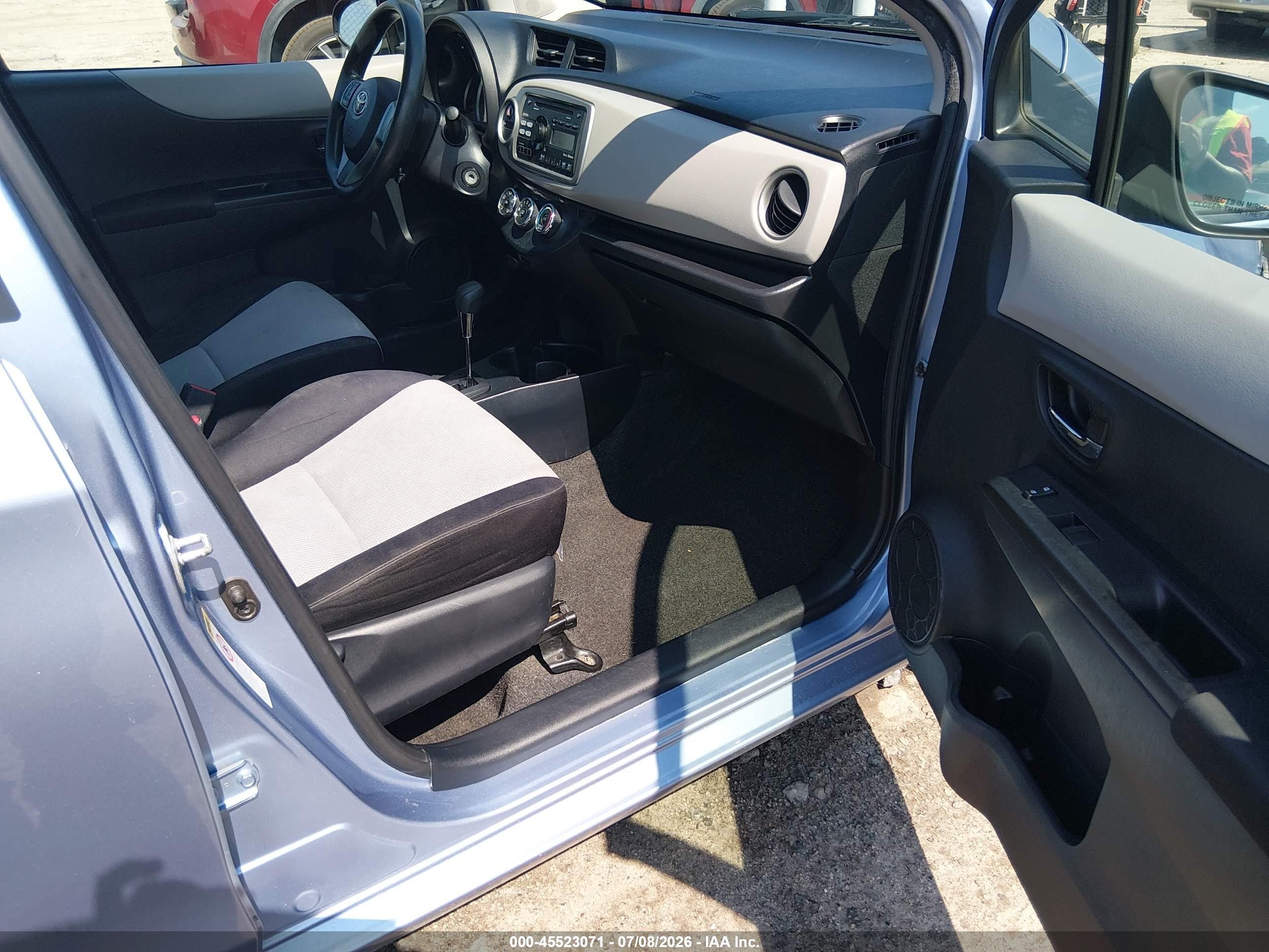 2012 Toyota Yaris Le Light Blue vin: JTDKTUD30CD500846