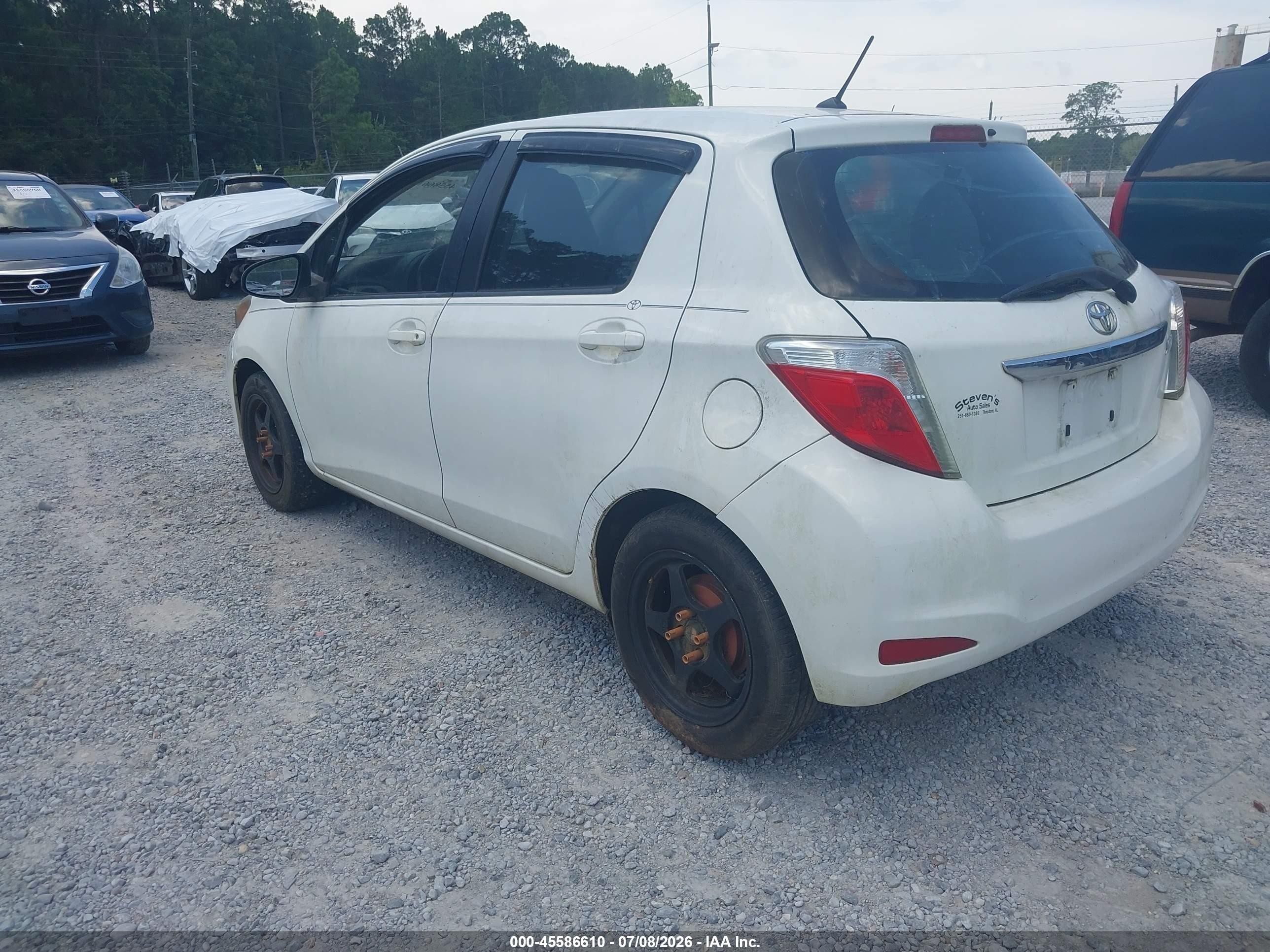 2012 Toyota Yaris L White vin: JTDKTUD30CD509224