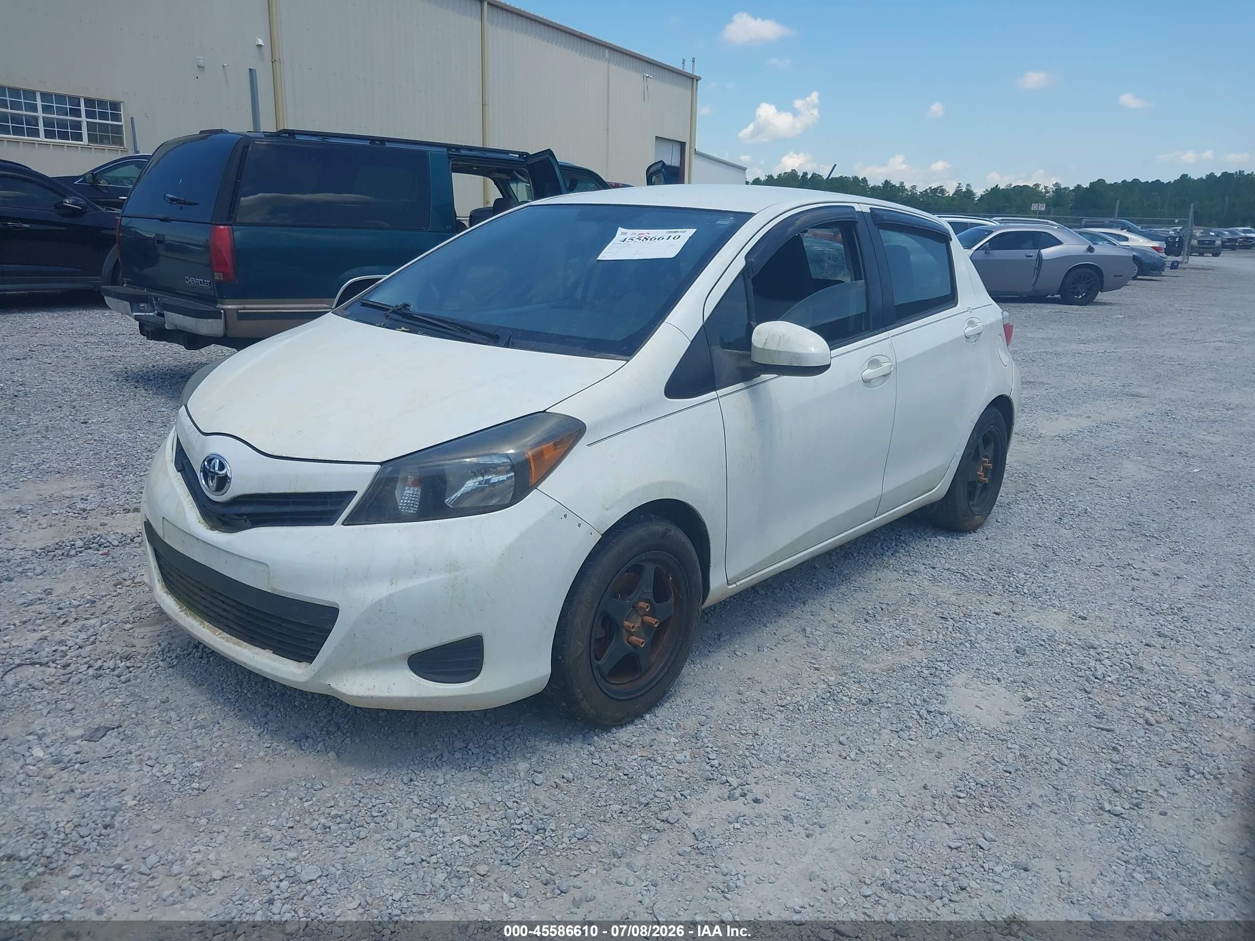 2012 Toyota Yaris L White vin: JTDKTUD30CD509224