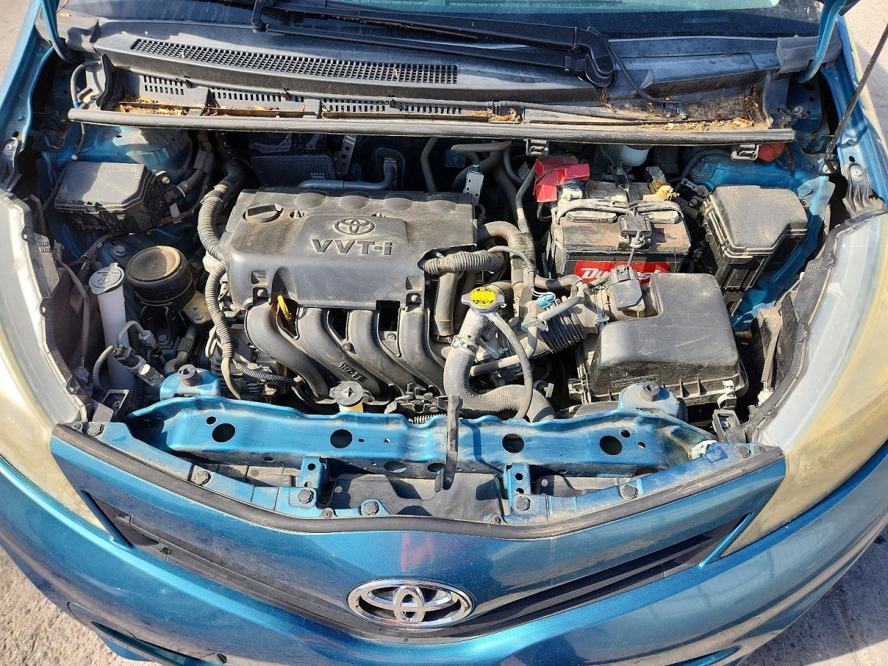 2012 Toyota Yaris 5-door L Green vin: JTDKTUD30CD517873