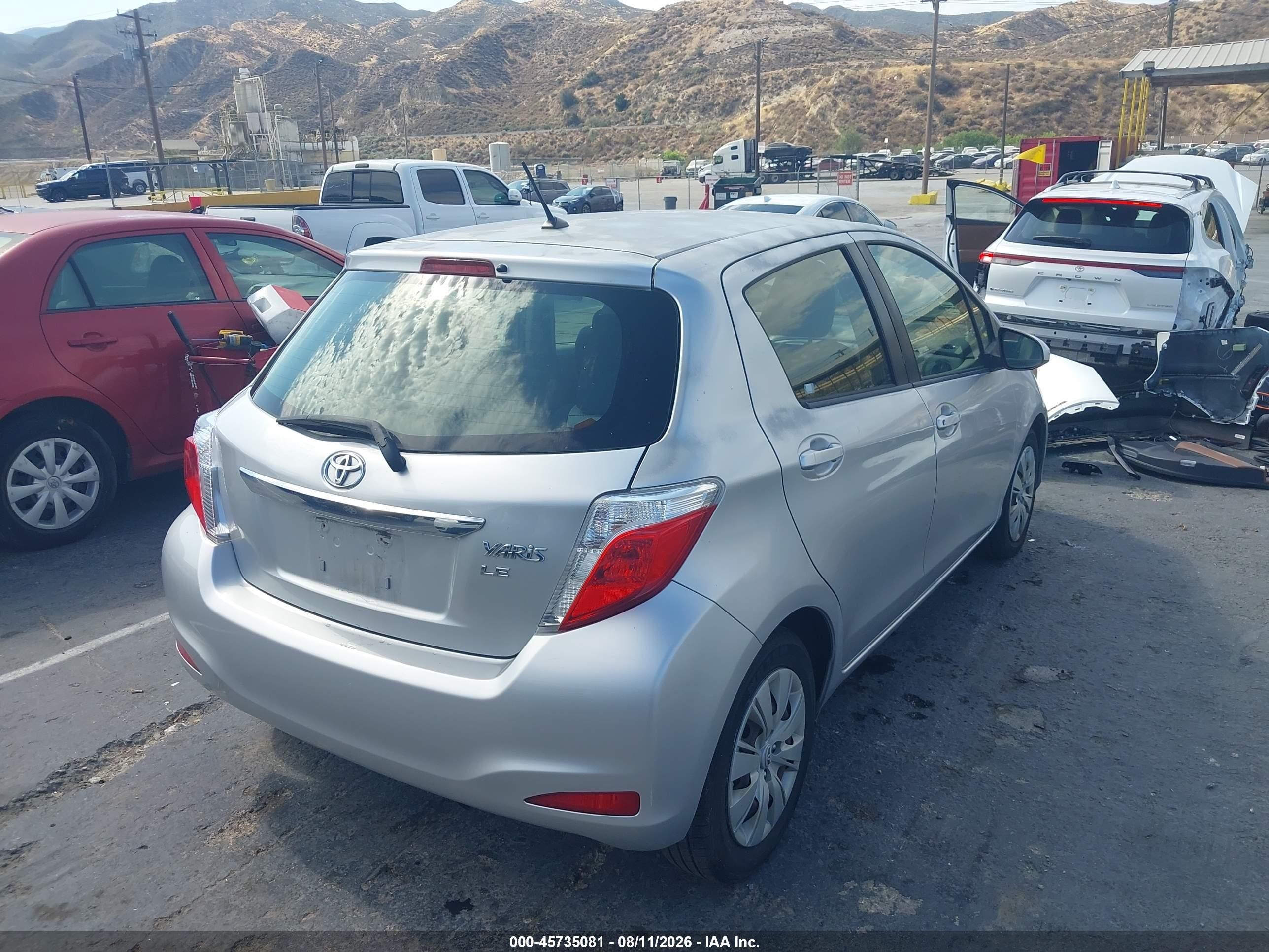 2012 Toyota Yaris Le Silver vin: JTDKTUD30CD531739