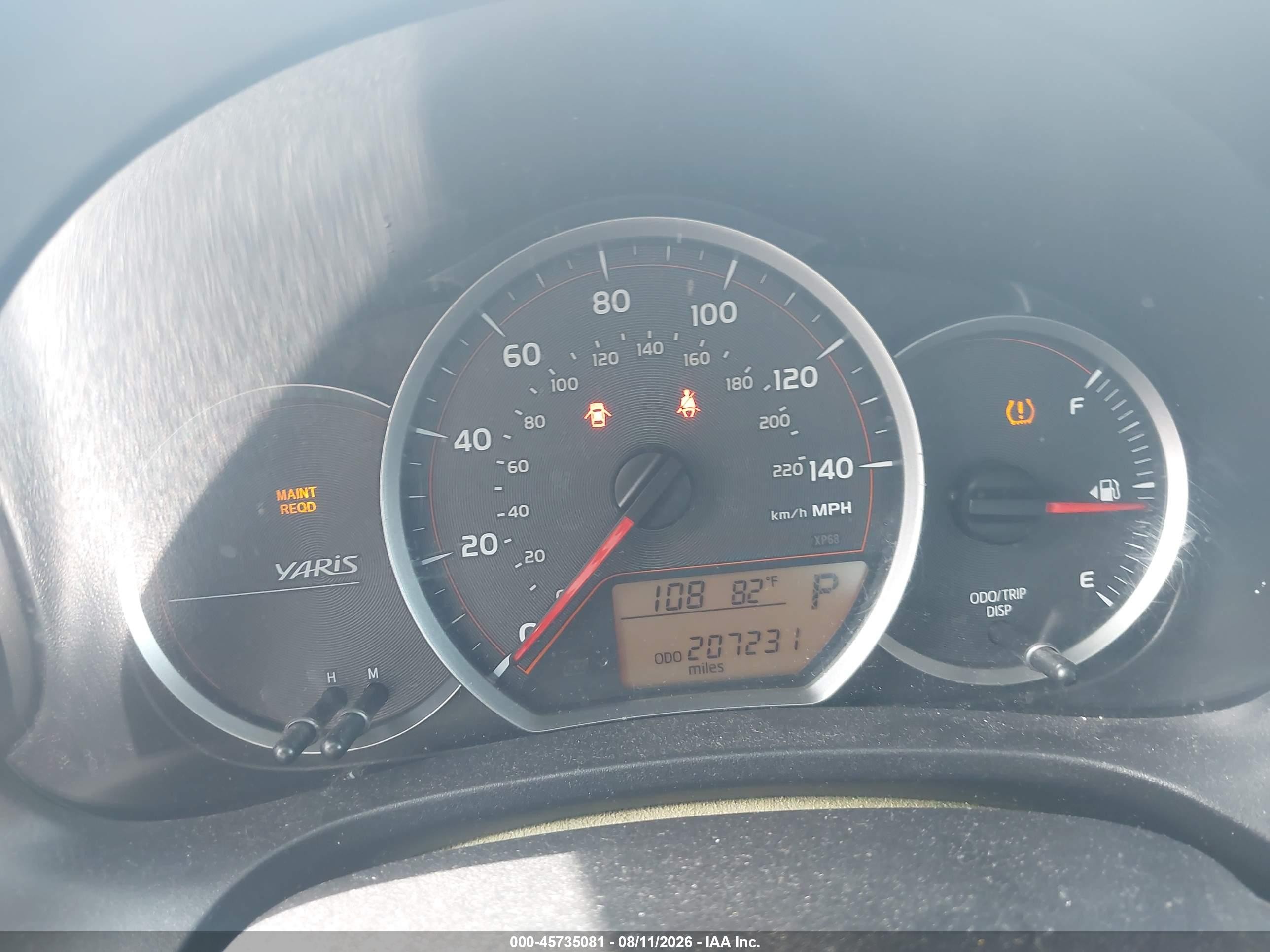 2012 Toyota Yaris Le Silver vin: JTDKTUD30CD531739