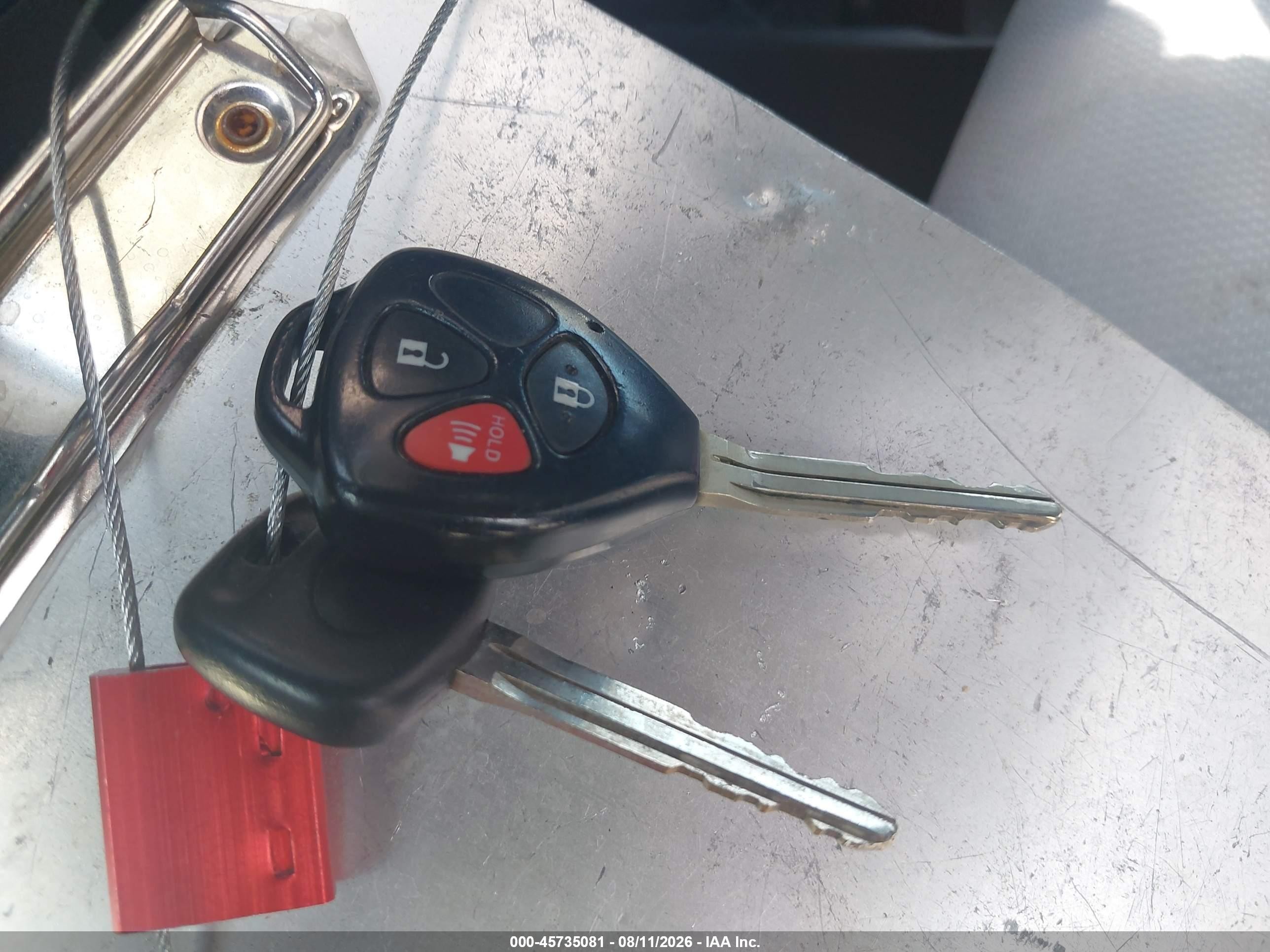 2012 Toyota Yaris Le Silver vin: JTDKTUD30CD531739
