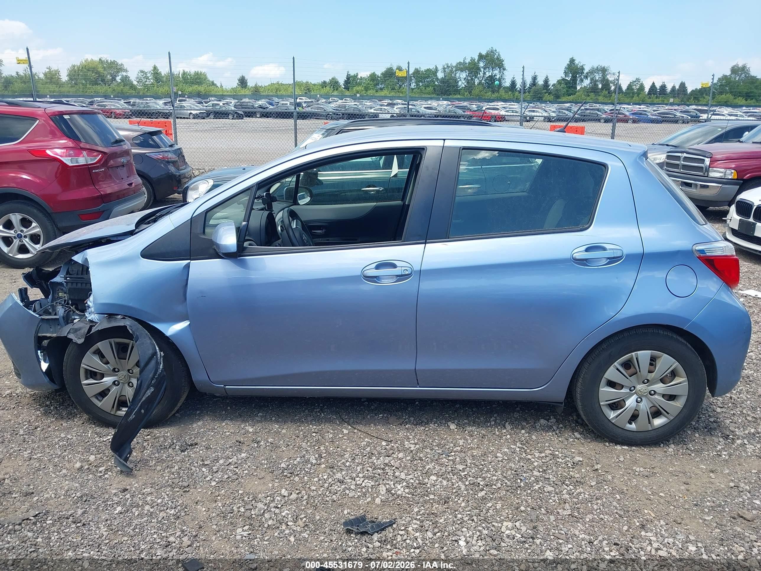 2012 Toyota Yaris Le Blue vin: JTDKTUD30CD539162