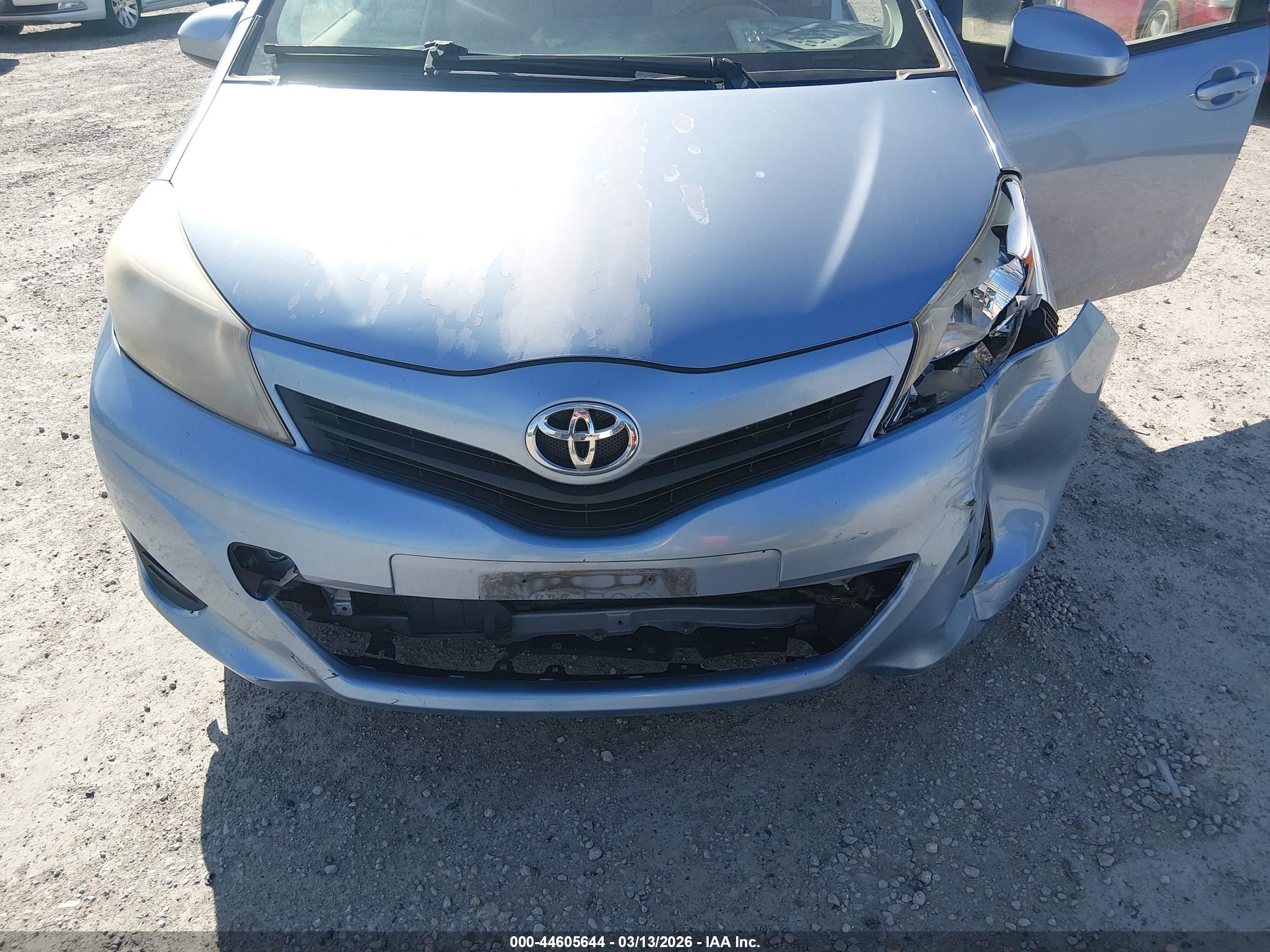 2013 Toyota Yaris L Light Blue vin: JTDKTUD30DD551412
