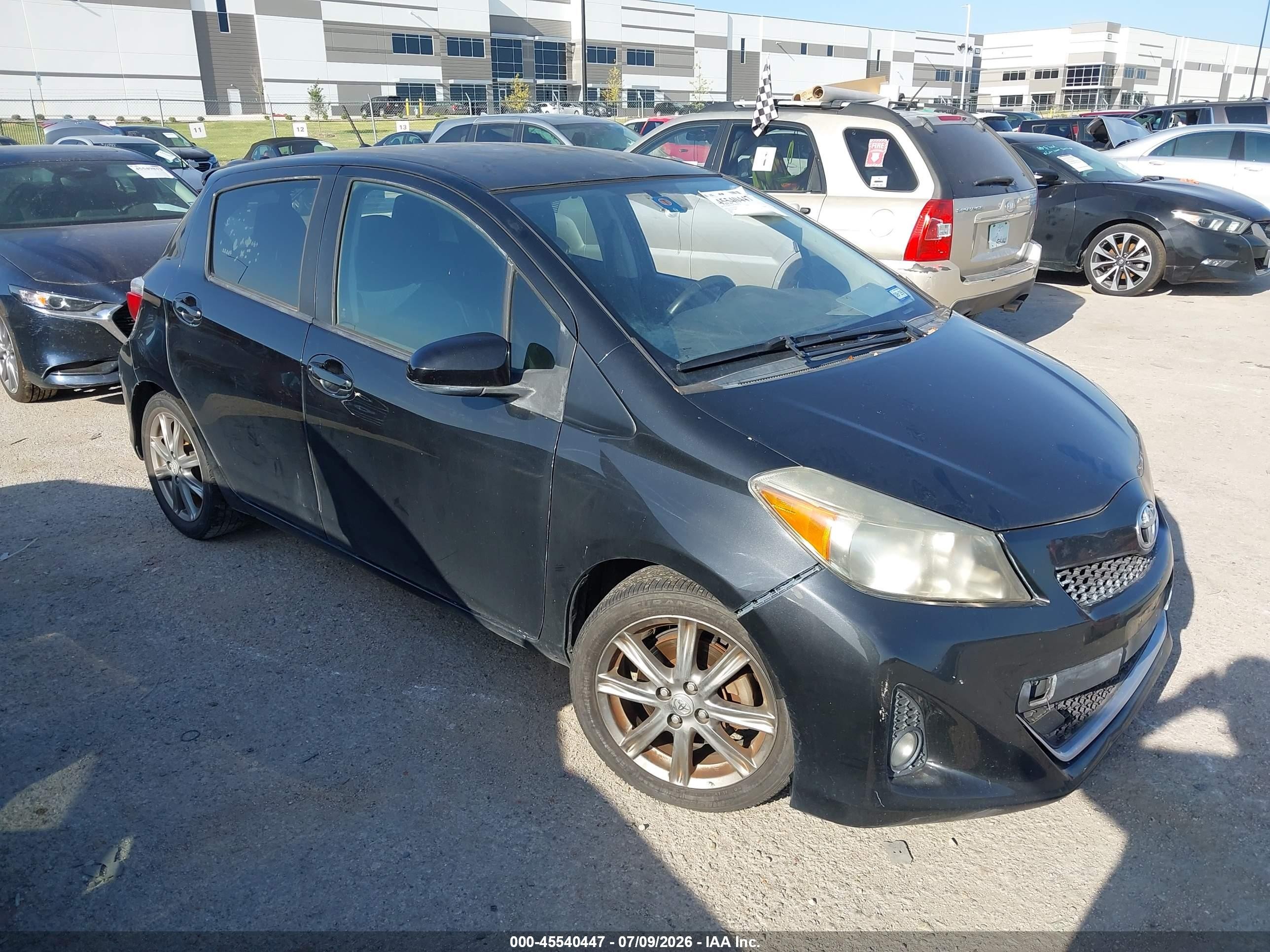 2013 Toyota Yaris Se Black vin: JTDKTUD30DD551457