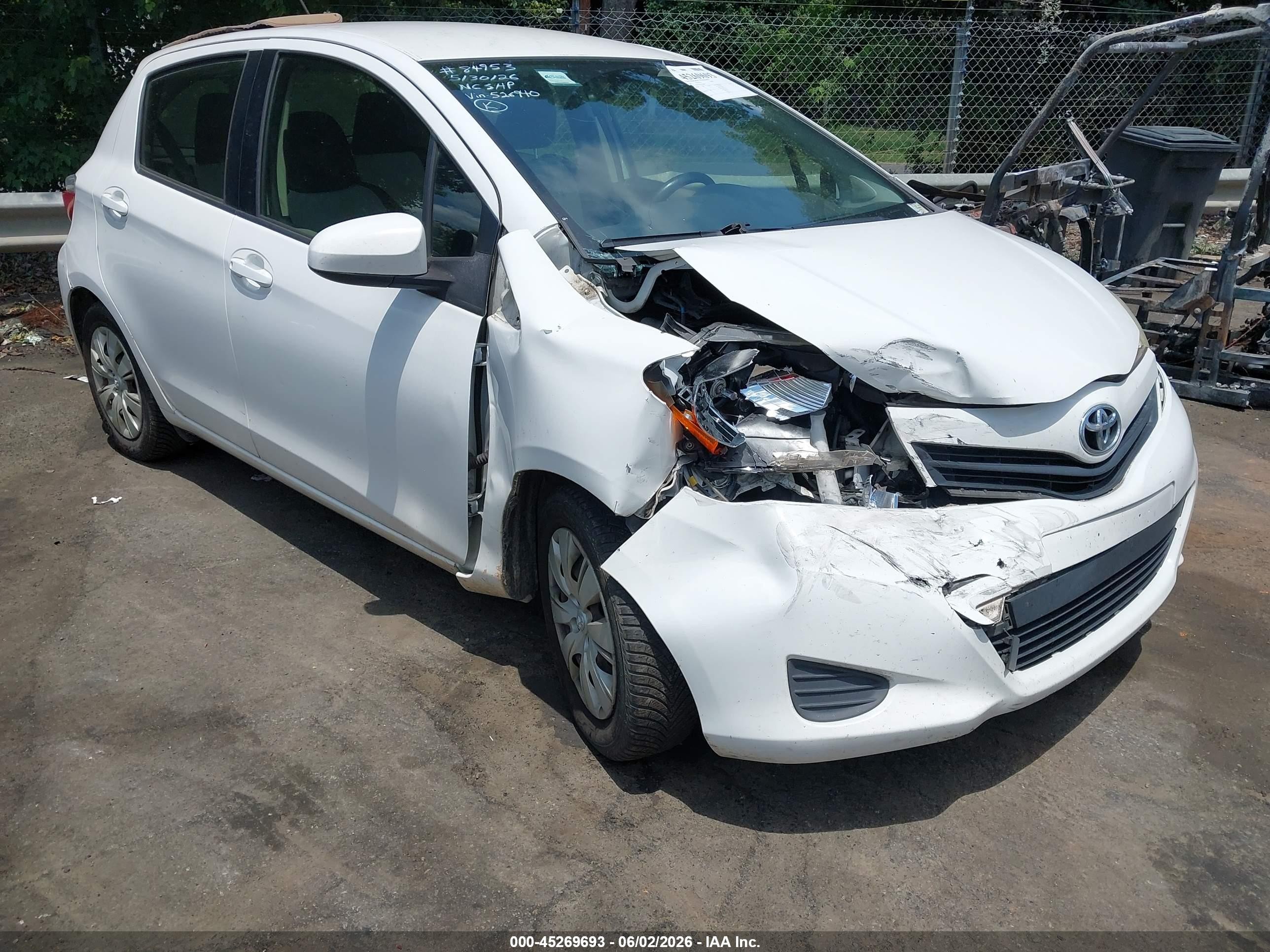 2012 Toyota Yaris Le Белый vin: JTDKTUD31CD526940