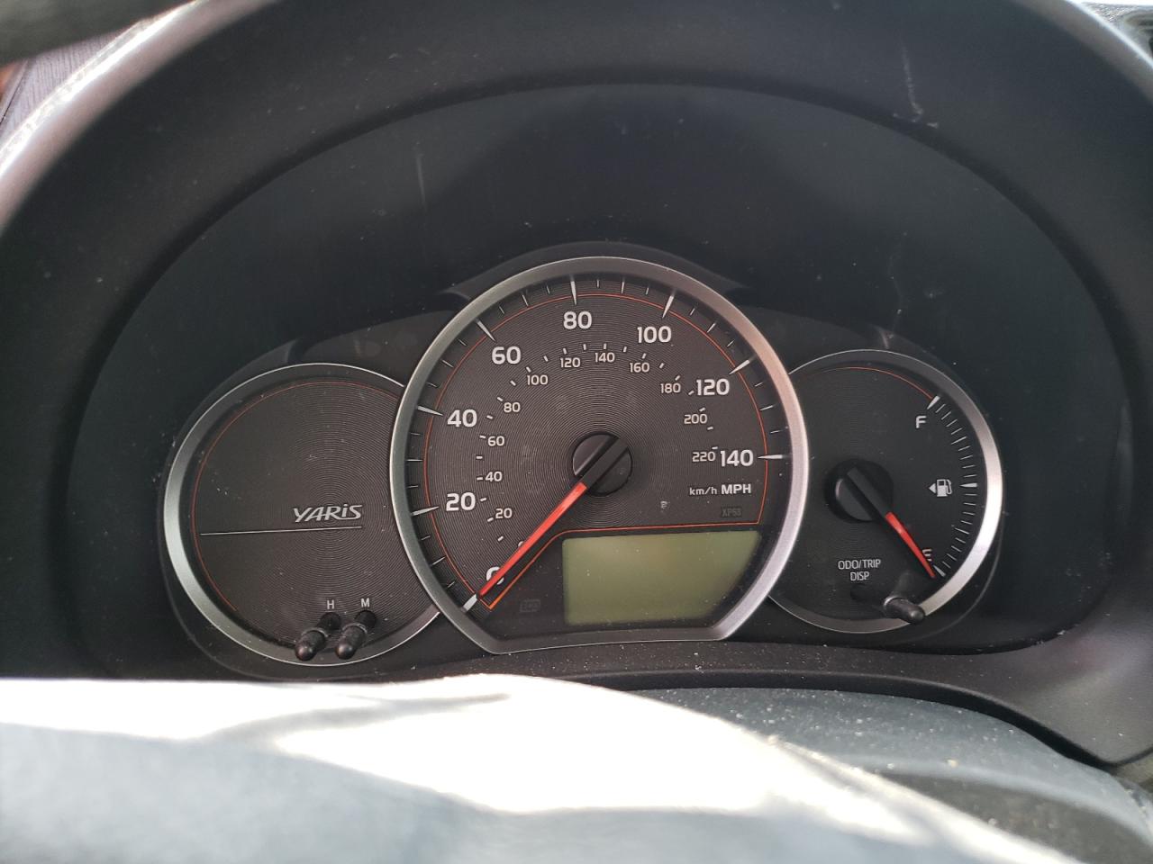 2012 Toyota Yaris Silver vin: JTDKTUD31CD535301